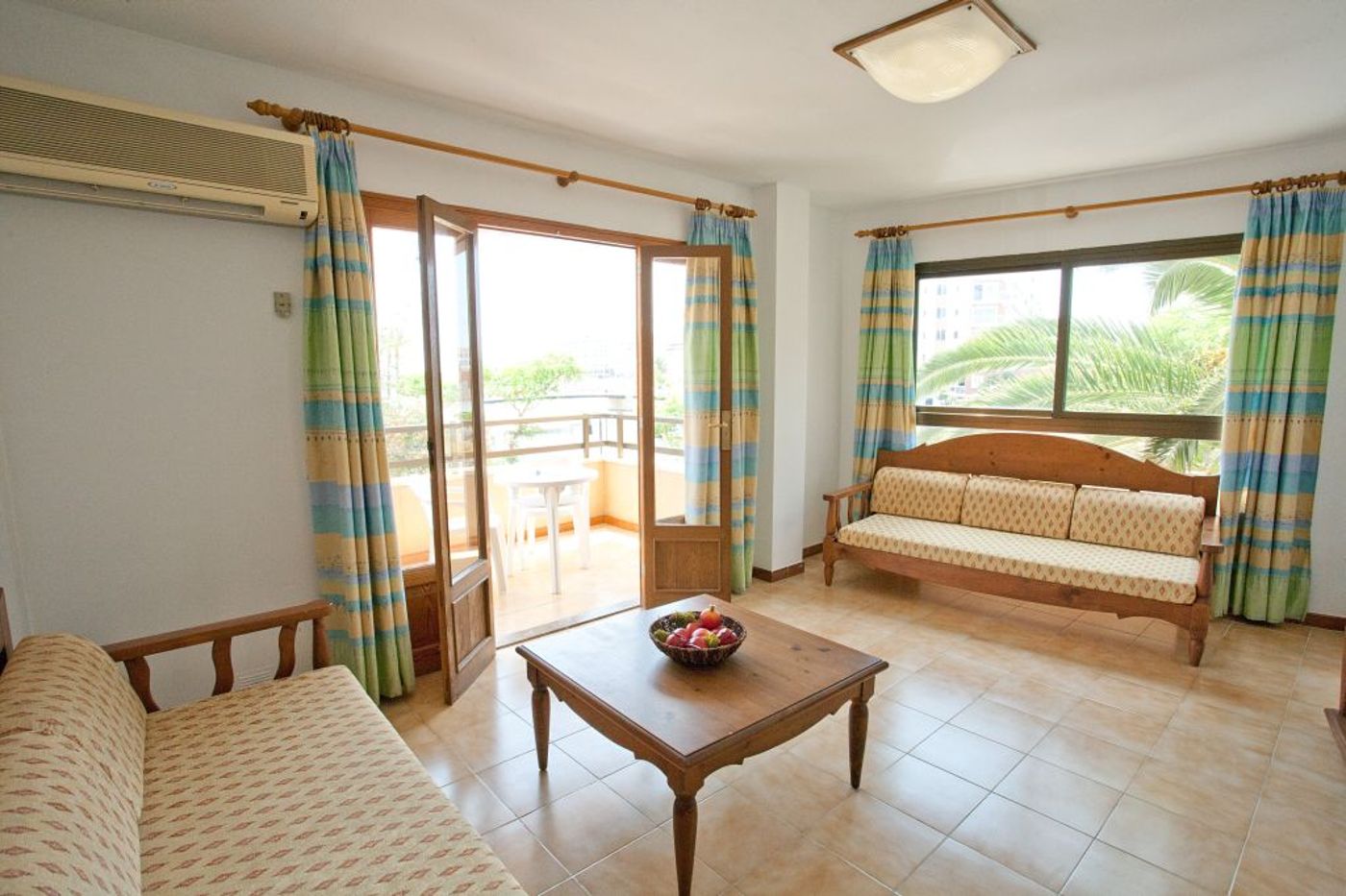 Playamar Hotel and Apartments