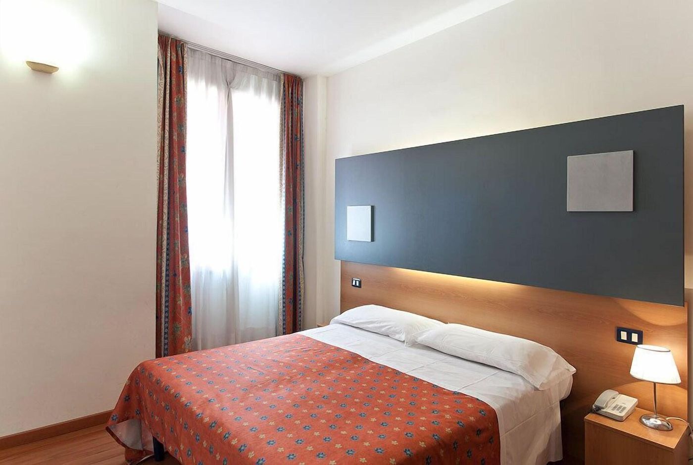 Hotel-San-Remo-Room-32