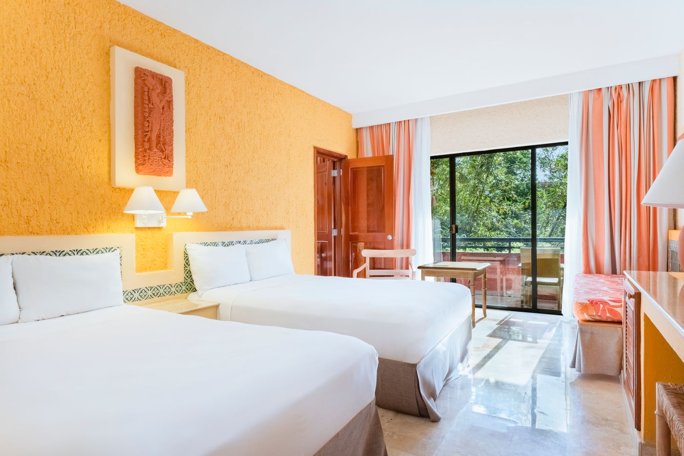 Iberostar-Waves-Quetzal-Room-37