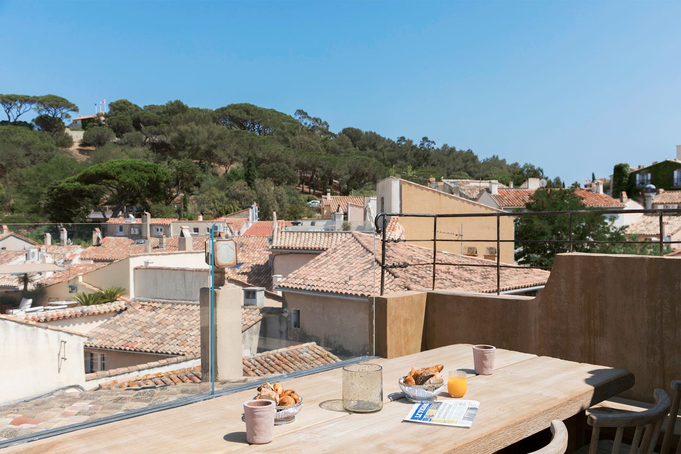 Hotel-La-Ponche-Room-8