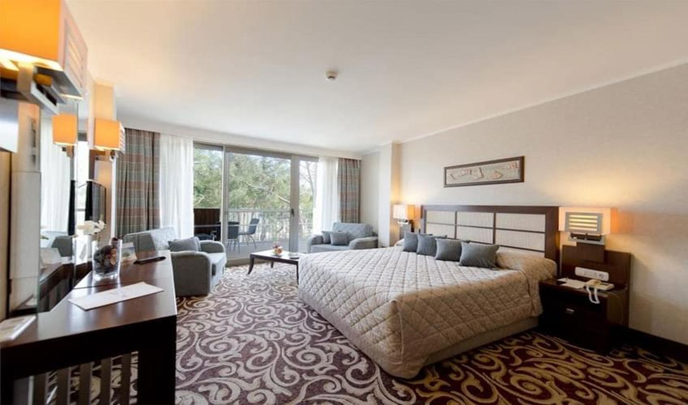 Mirada-del-Mar-Room-15