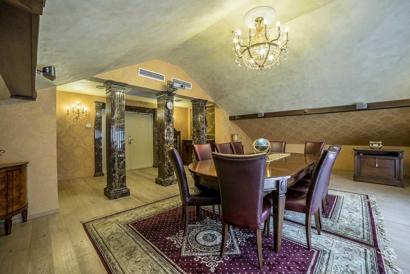 IMPERIAL Hotel & Restaurant-Lithuania-VILNIUS-General view-6