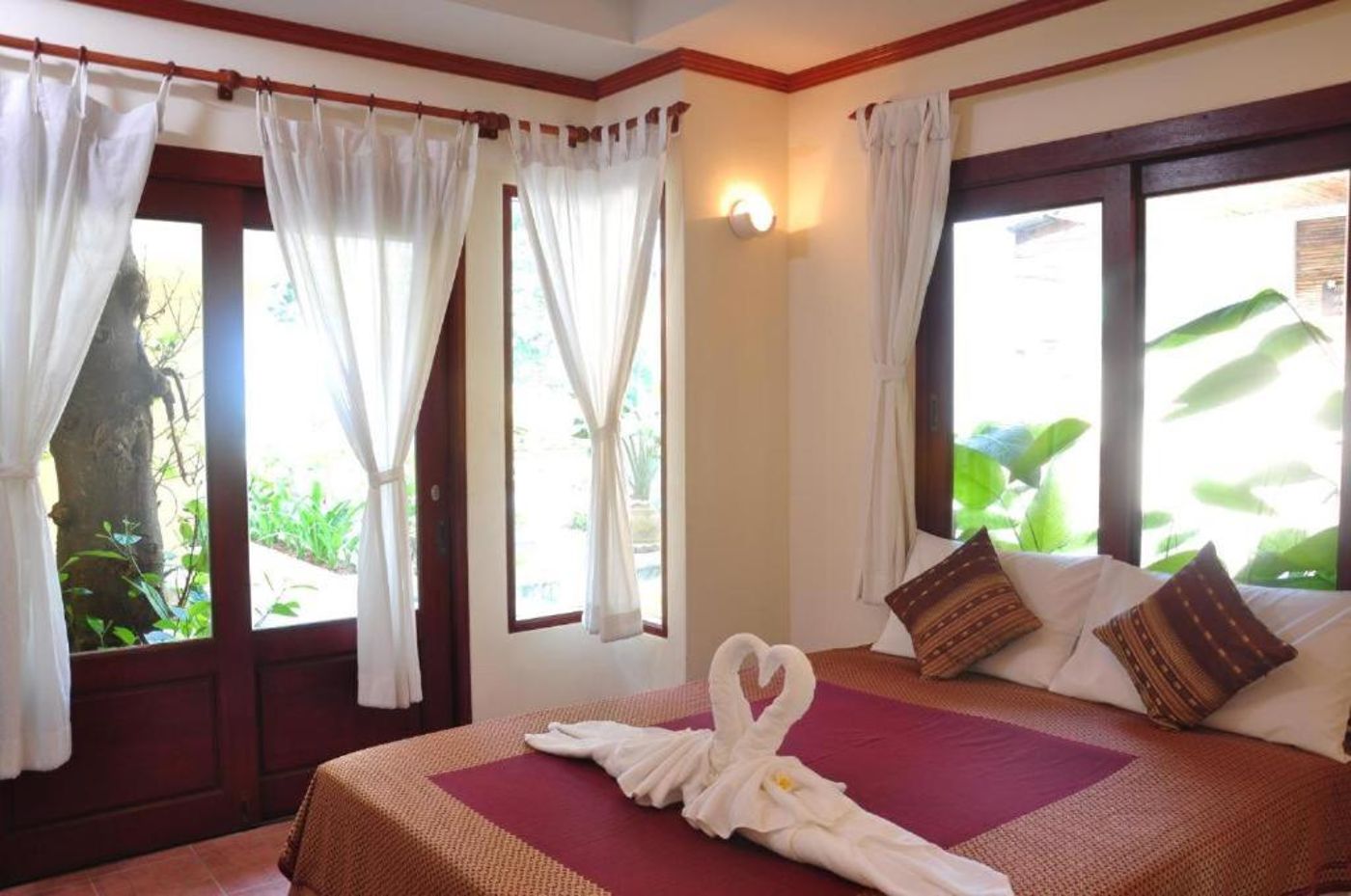 Samui-Honey-Cottage-Beach-Resort-Room-13