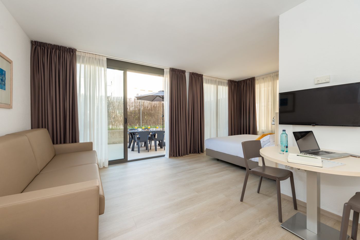 Atenea-Park-Suites---Apartments-Room-16