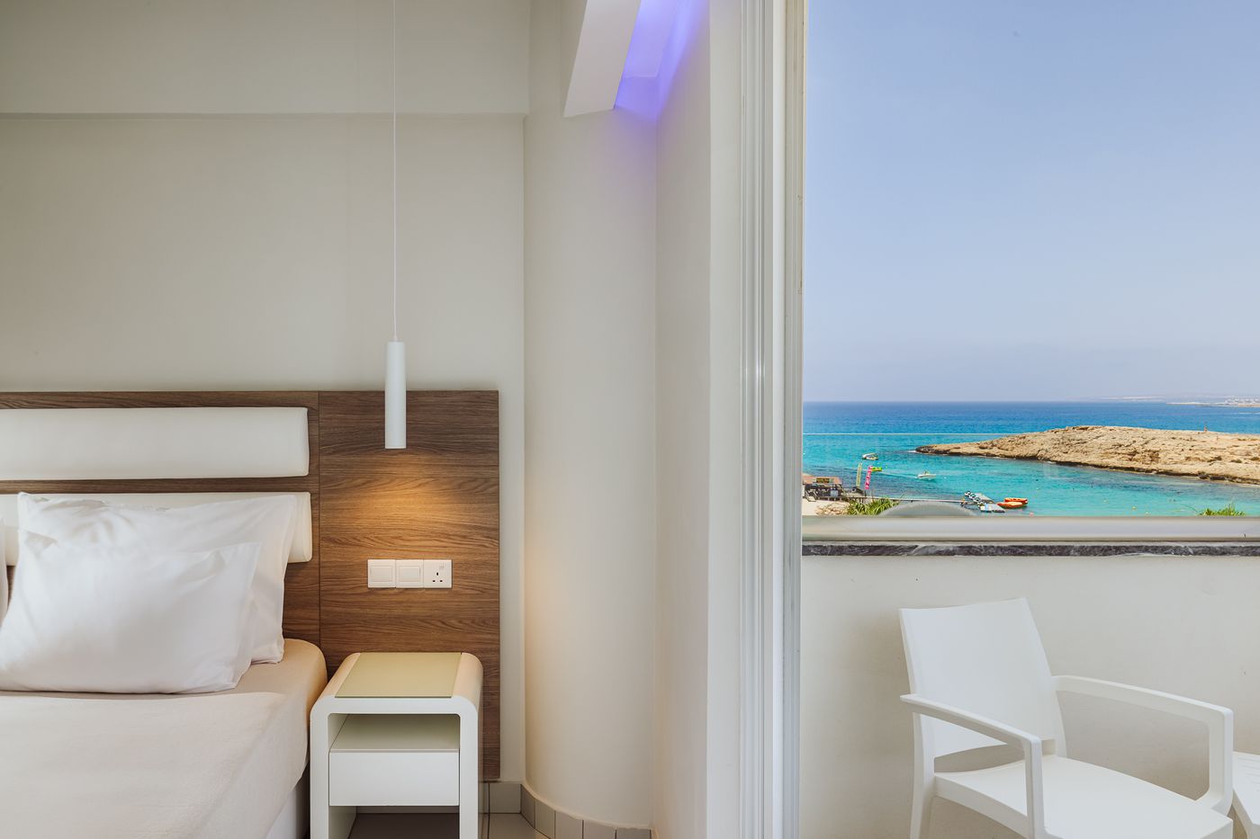 24.12.25 Tasia Maris Sands