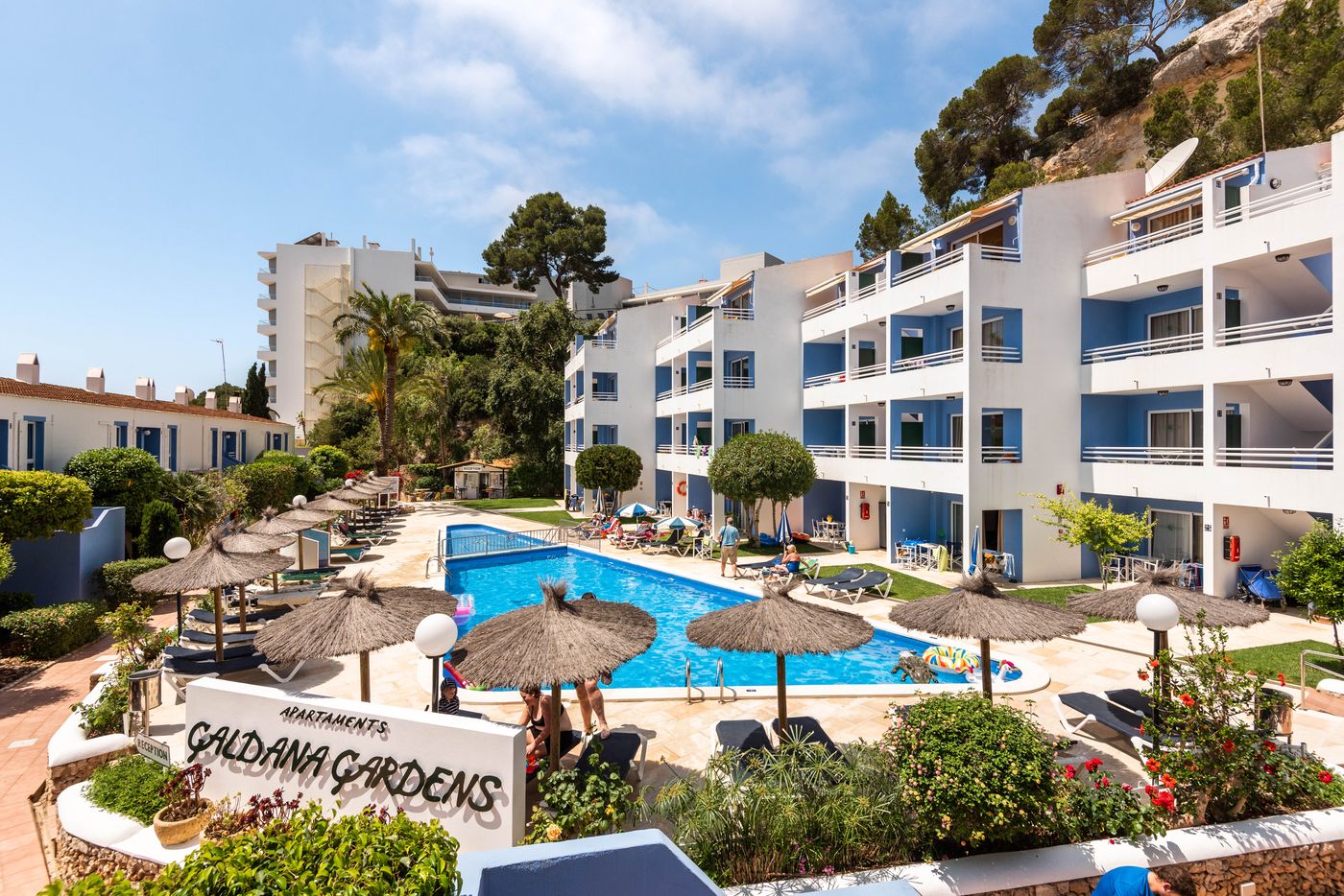 Galdana-Gardens-Apartments-Pool-3