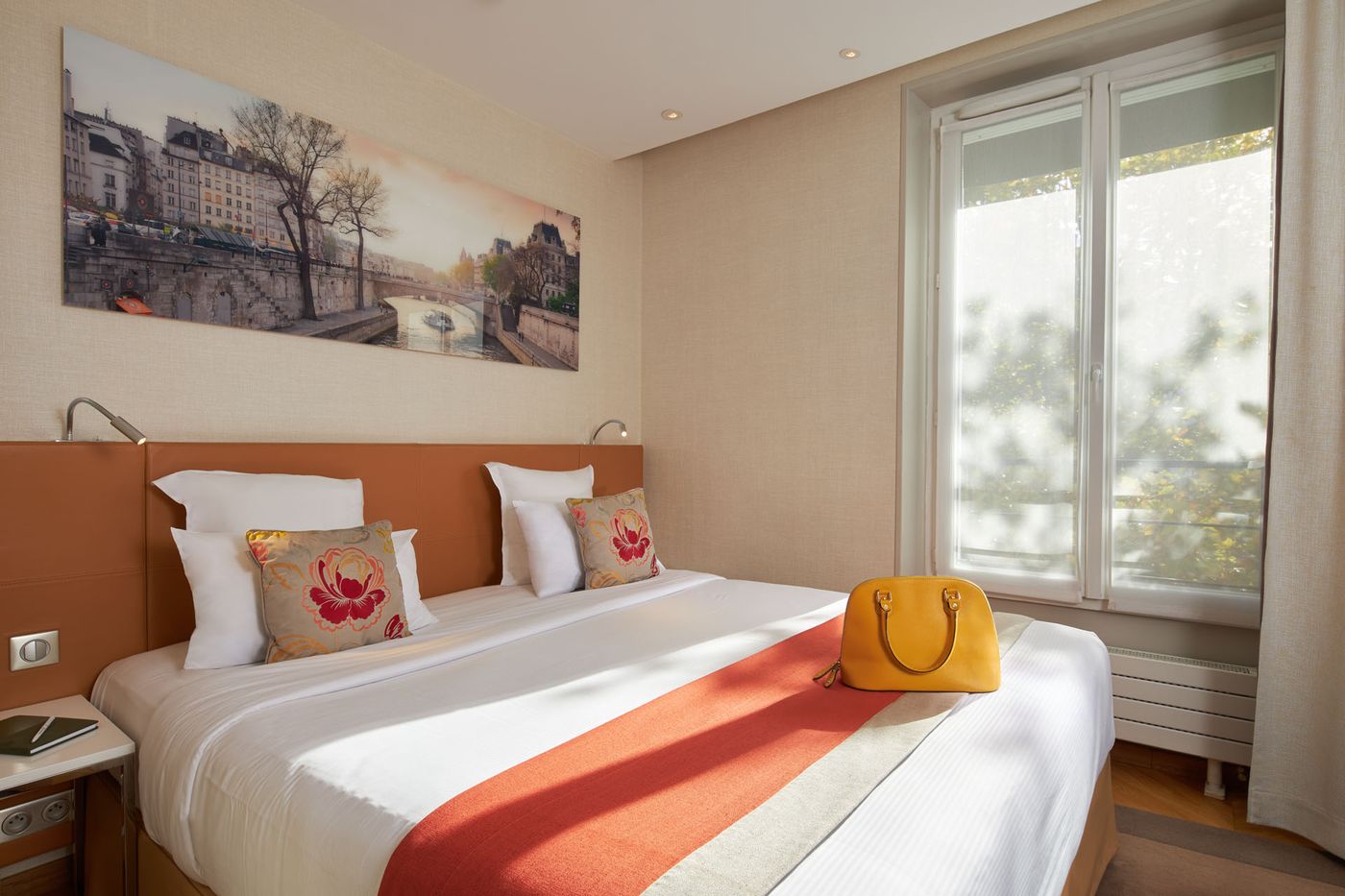 Tourisme-Avenue-Room-20