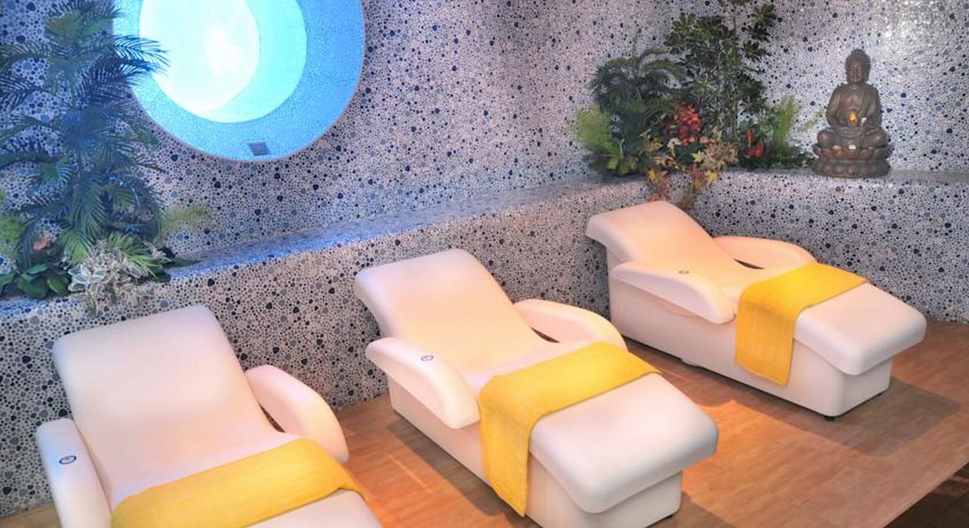 Oasis-Tossa-Sports-and-Entertainment-44