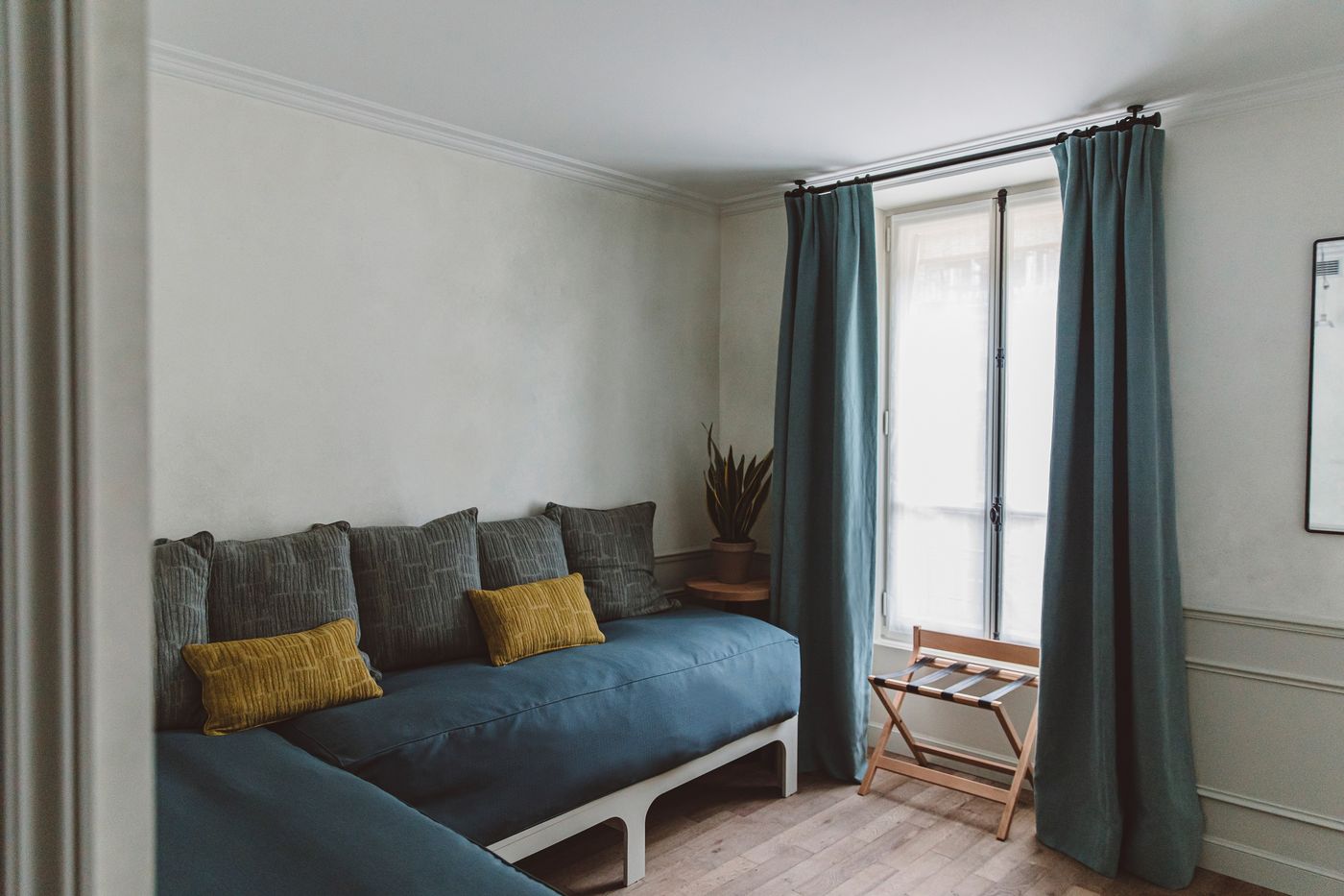 Hoy-Paris-Room-29