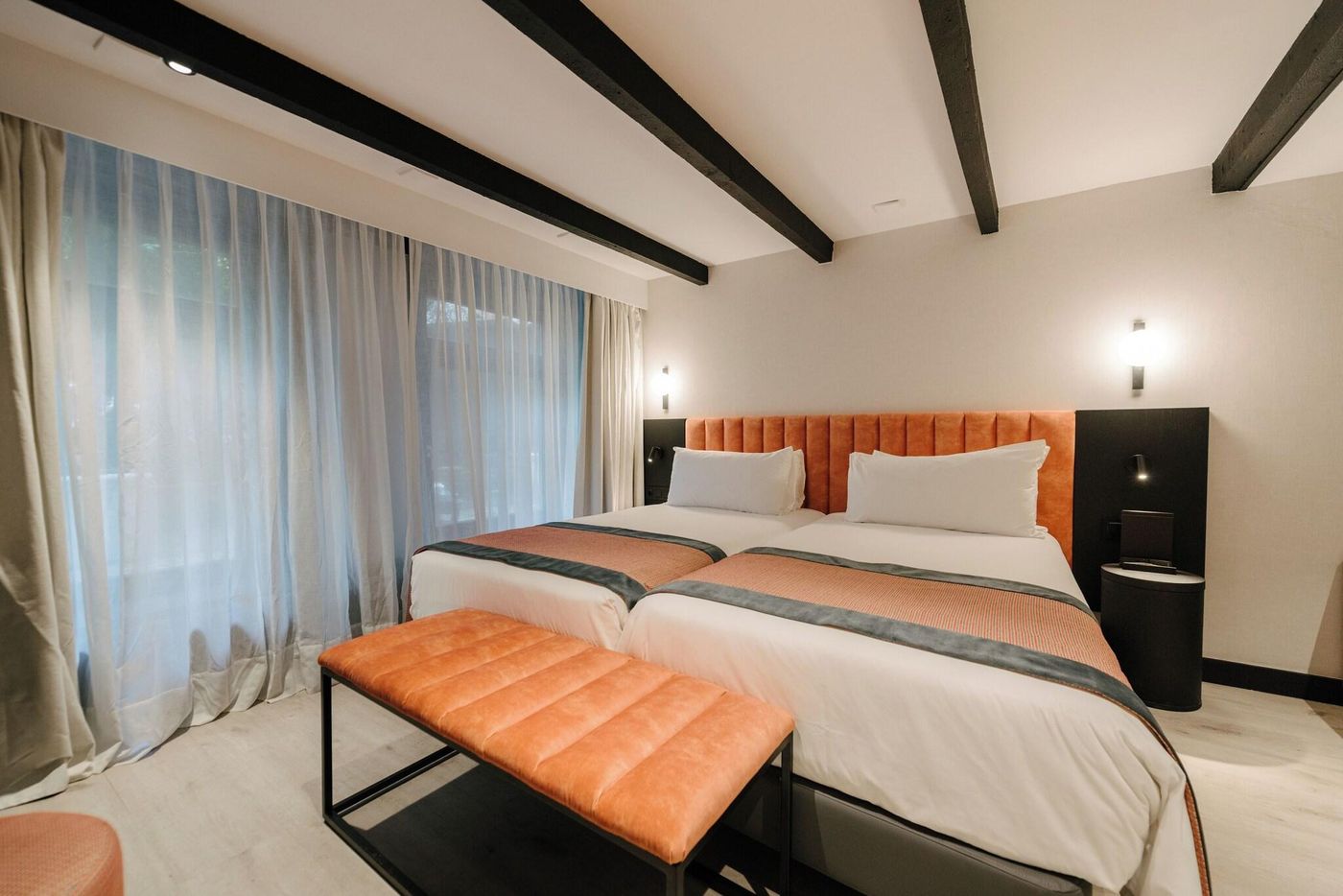 Catalonia-Vondel-Amsterdam-Room-41