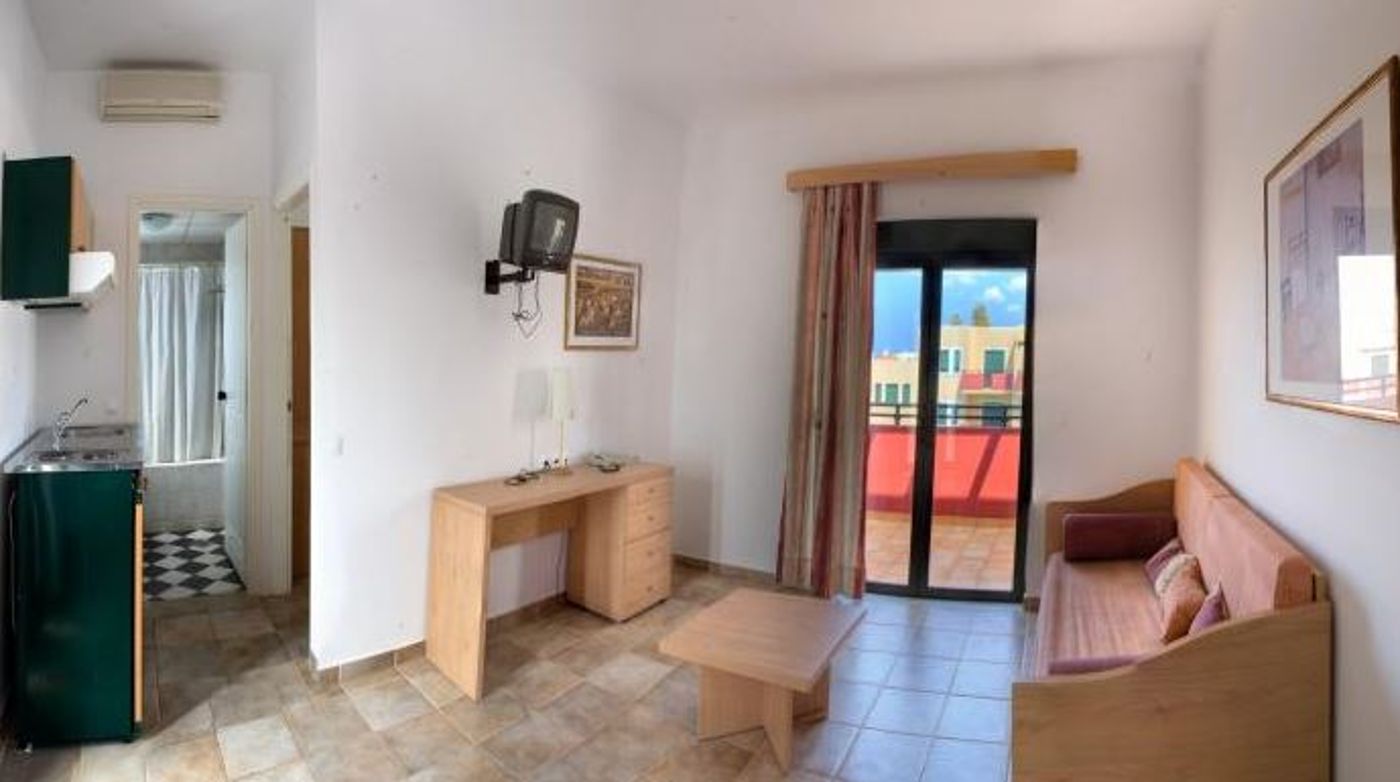 Kambos Village Hotel