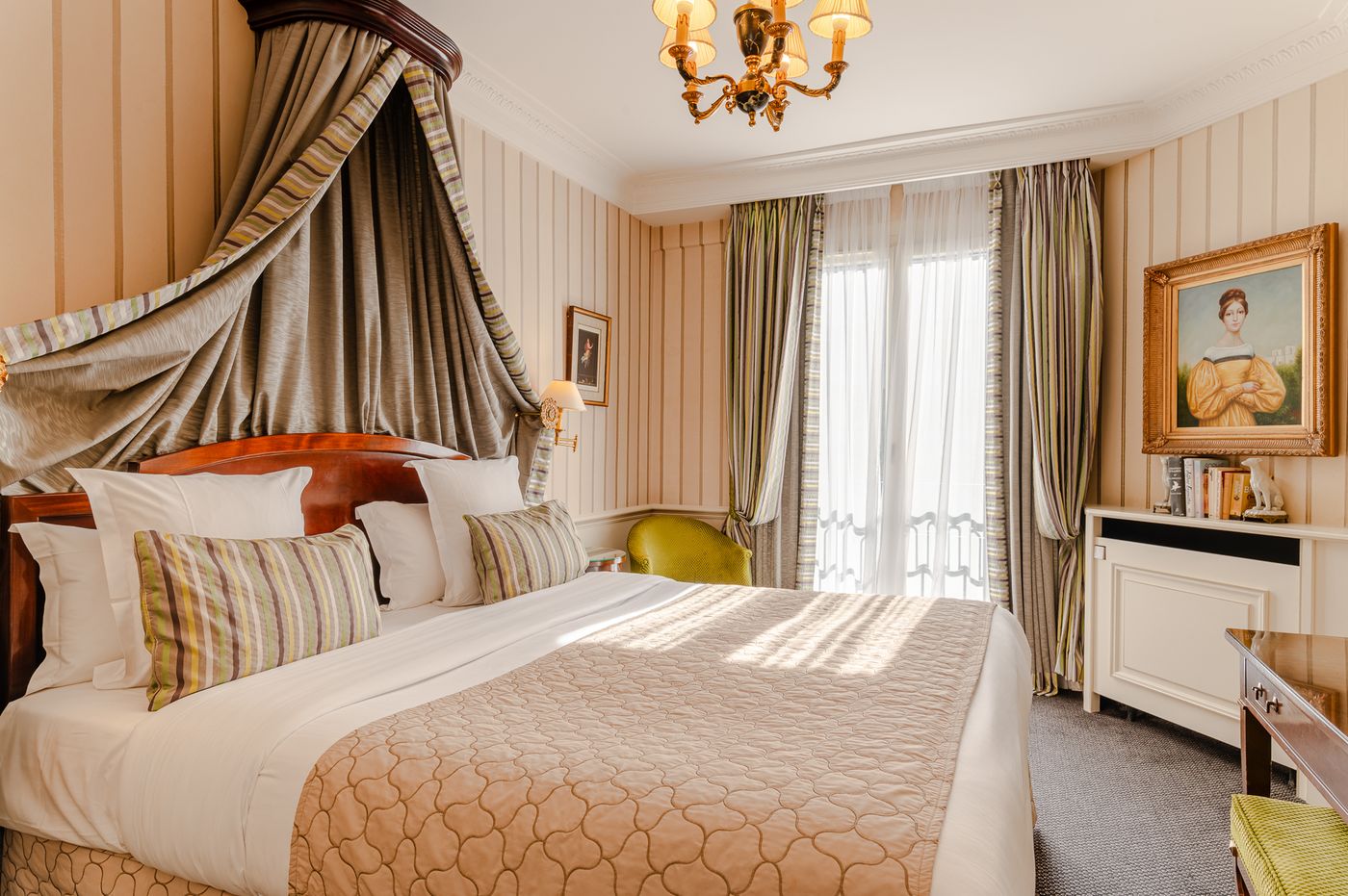 H----tel-Napol----on-Paris-Room-28