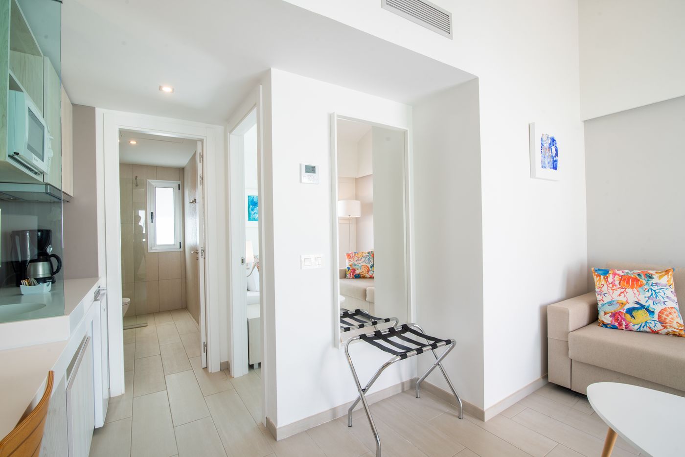 Hotel-LIVVO-Dunagolf-Suites-Room-43