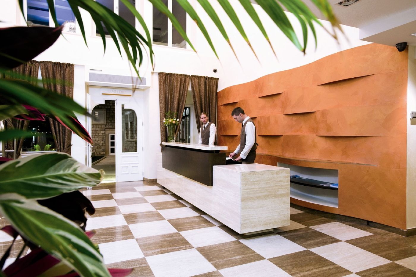 Hotel-Lapad-Lobby-58