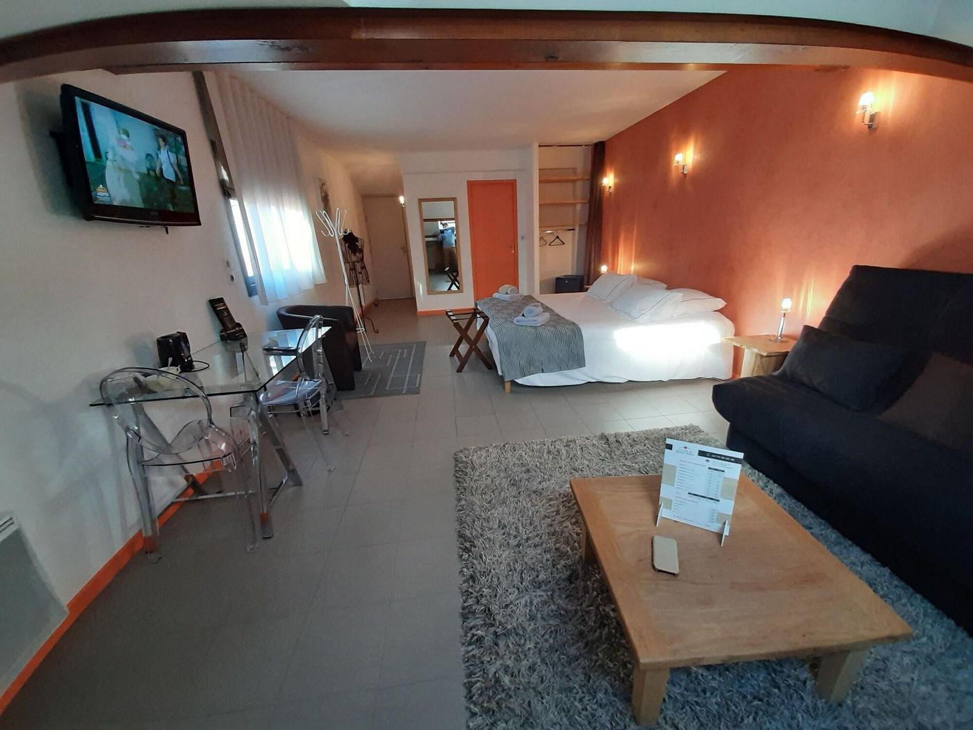 Le Clos Du Bois Joli - France - Lagnieu - Room - 3