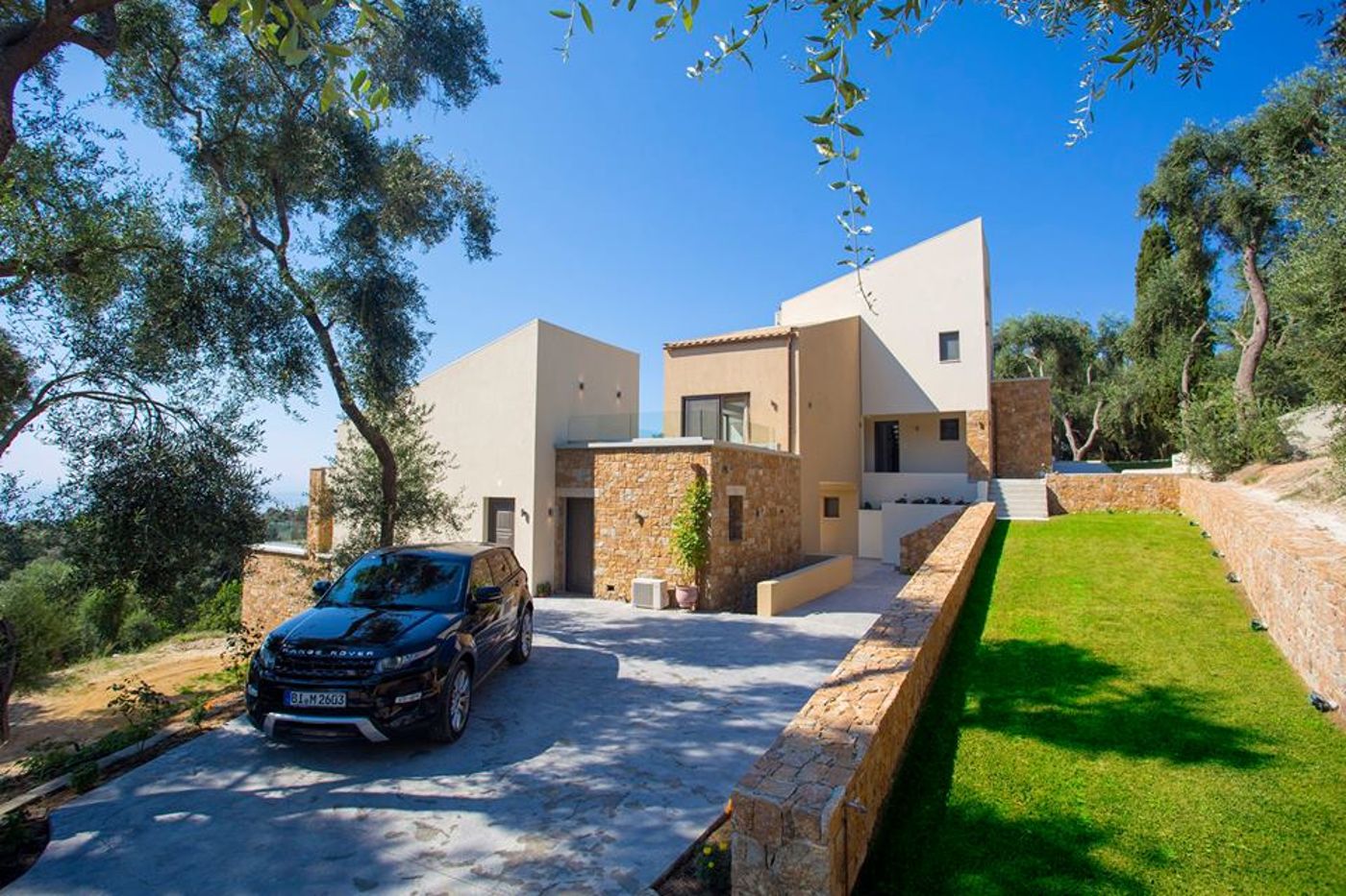 Golden Bay Suites & Maisonettes