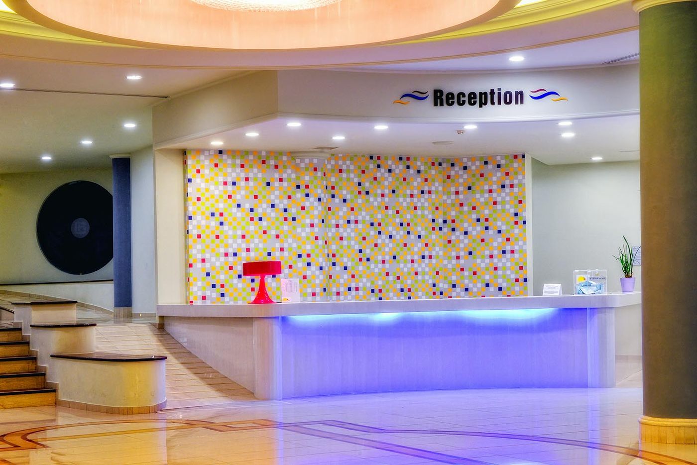 Smarline-Cosmopolitan-Lobby-78