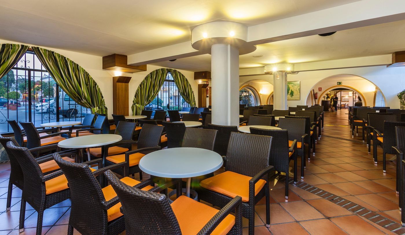 Hotel-Globales-Cortijo-Blanco-Bar-31