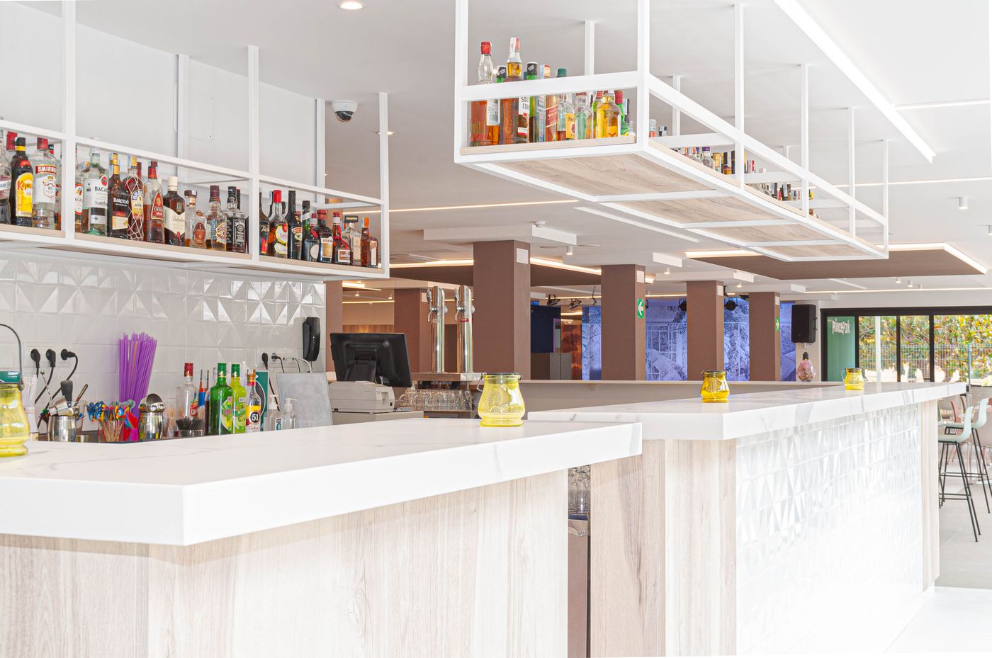 Prince-Park-Hotel-Bar-43