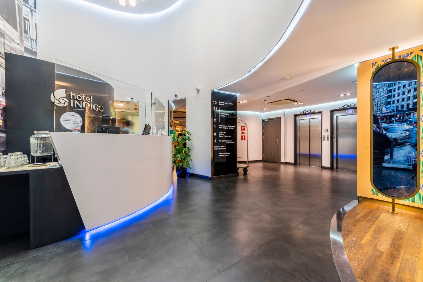 Hotel-Indigo-Madrid---Gran-Via-General-view-7