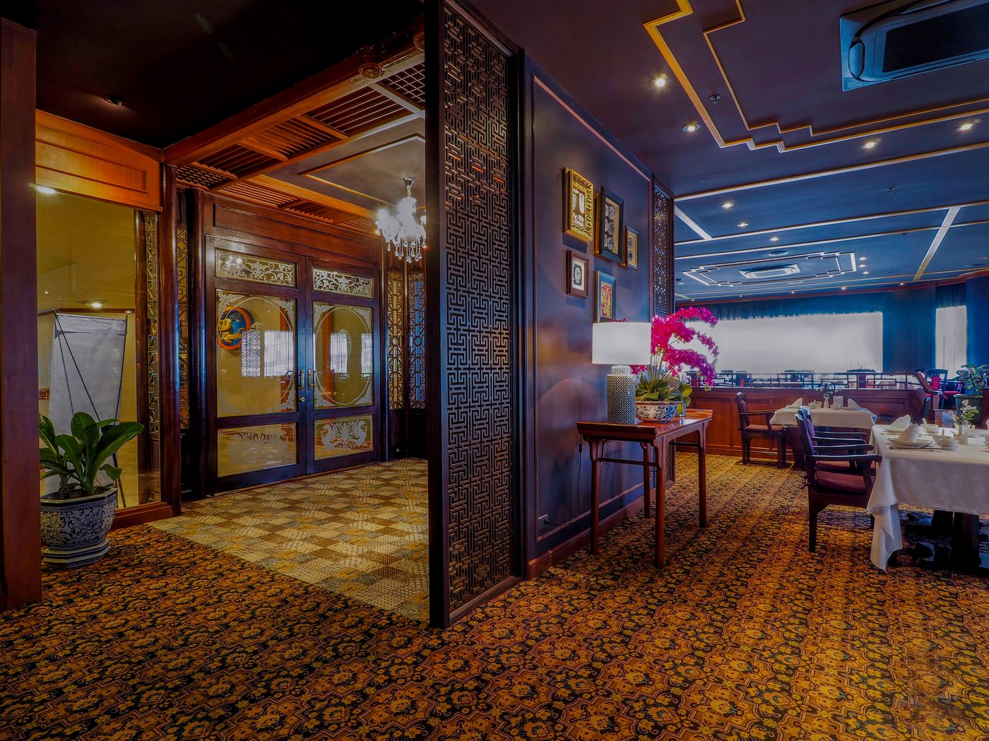 Royal-Phuket-City-Restaurant-36