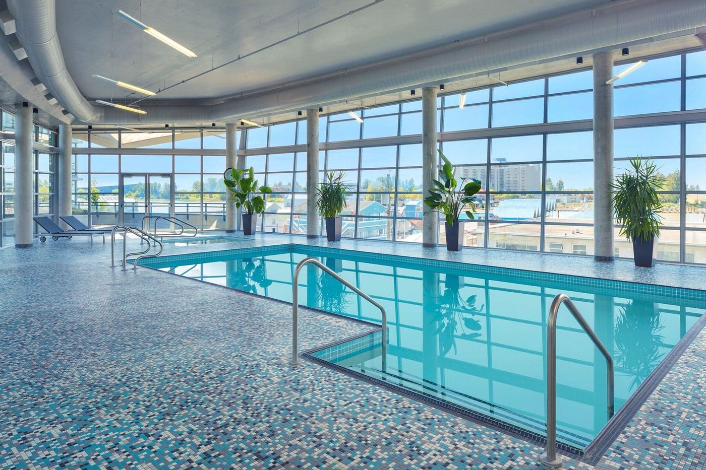 The-Westin-Wall-Centre--Vancouver-Airport-Pool-34