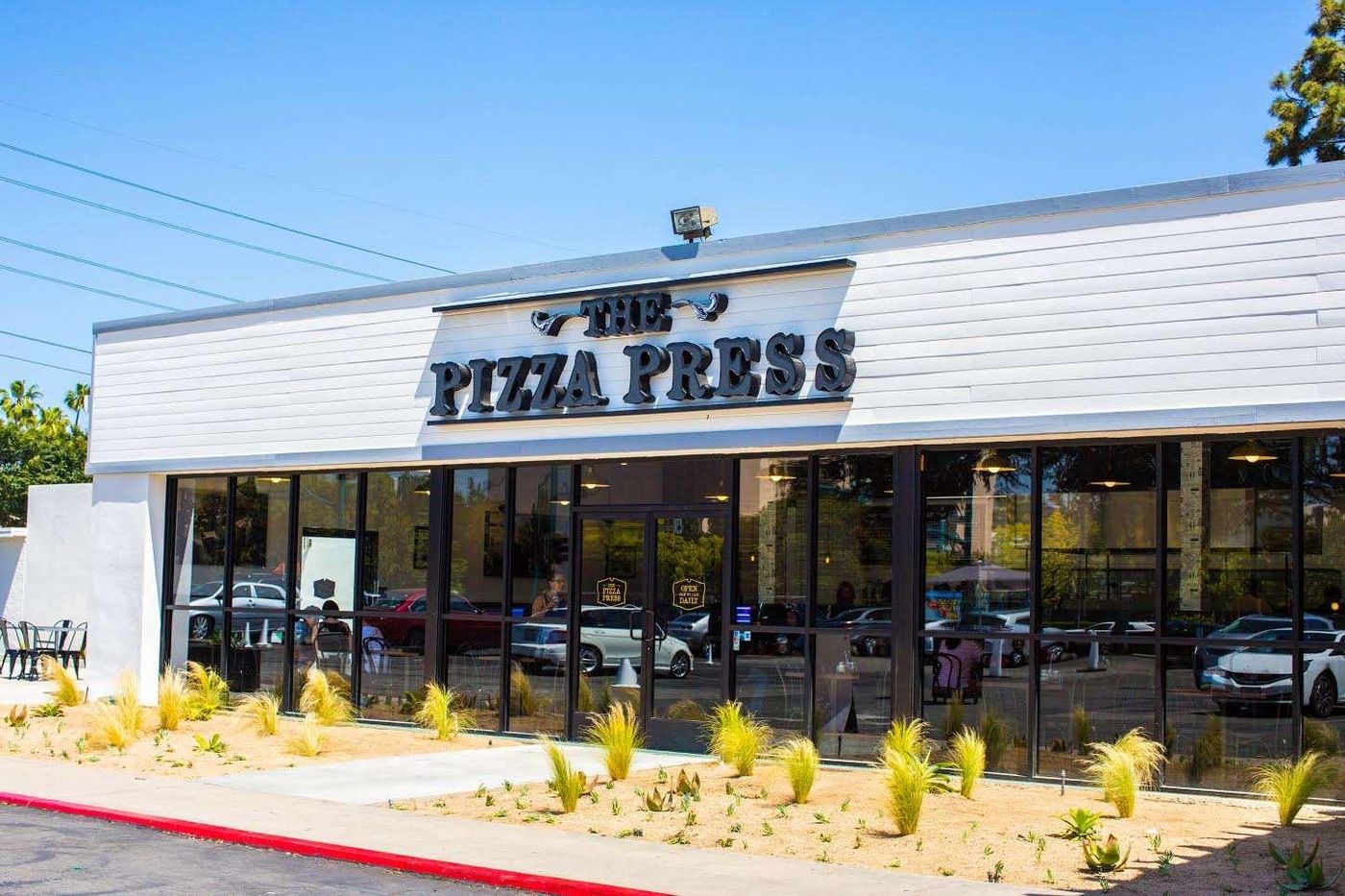 The-Anaheim-Hotel-Restaurant-33