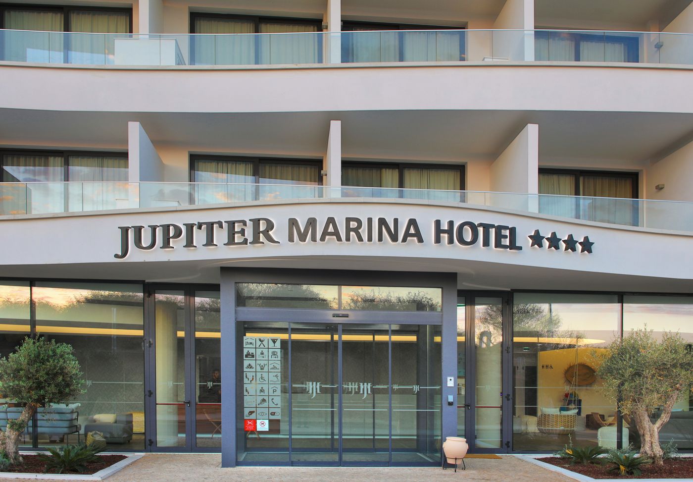 Jupiter Marina - Adults Only