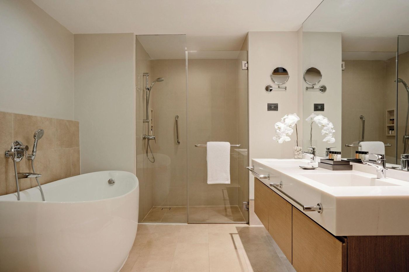 Avani-Ratchada-Bangkok-Room-40