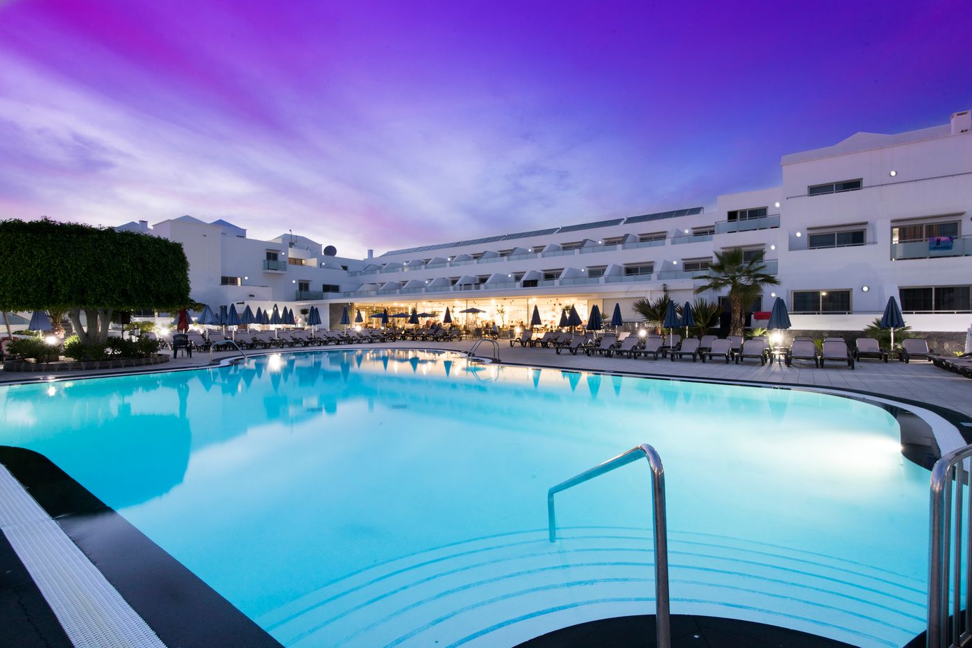 Lanzarote-Village-Pool-4