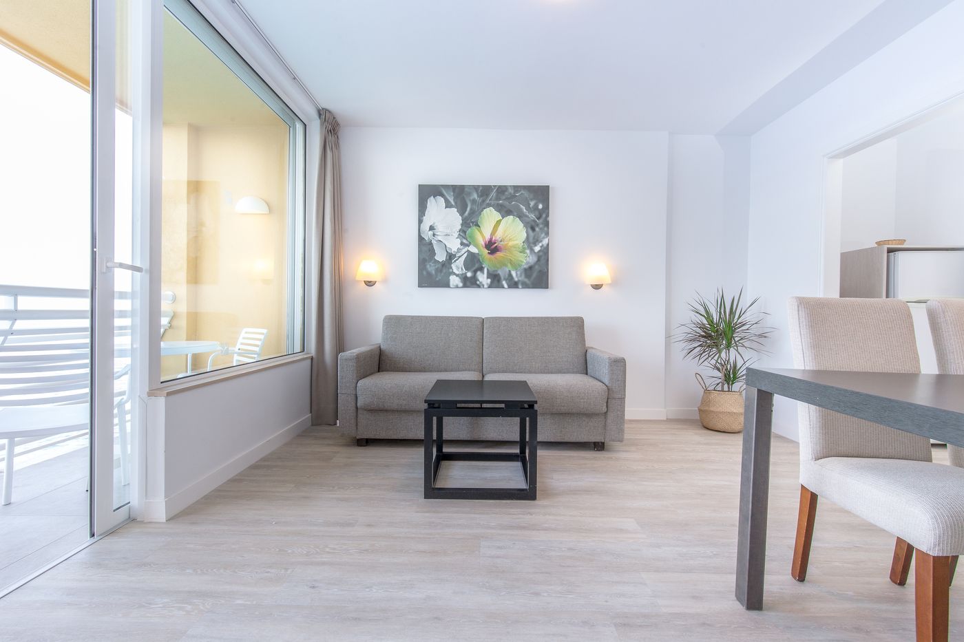 Atlantic-Holiday-Room-59