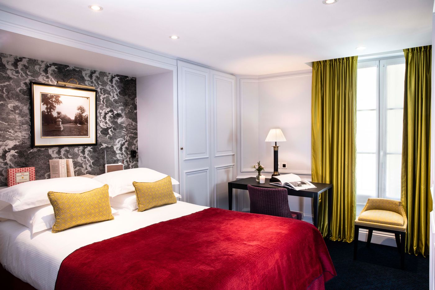 Bourgogne & Montana - France - PARIS - Room - 1