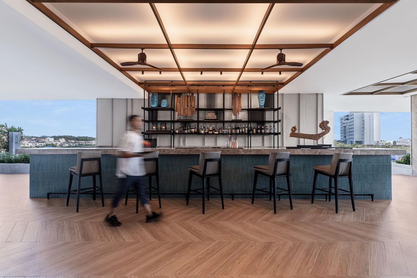 Metropole-Hotel-Phuket-Lobby-48