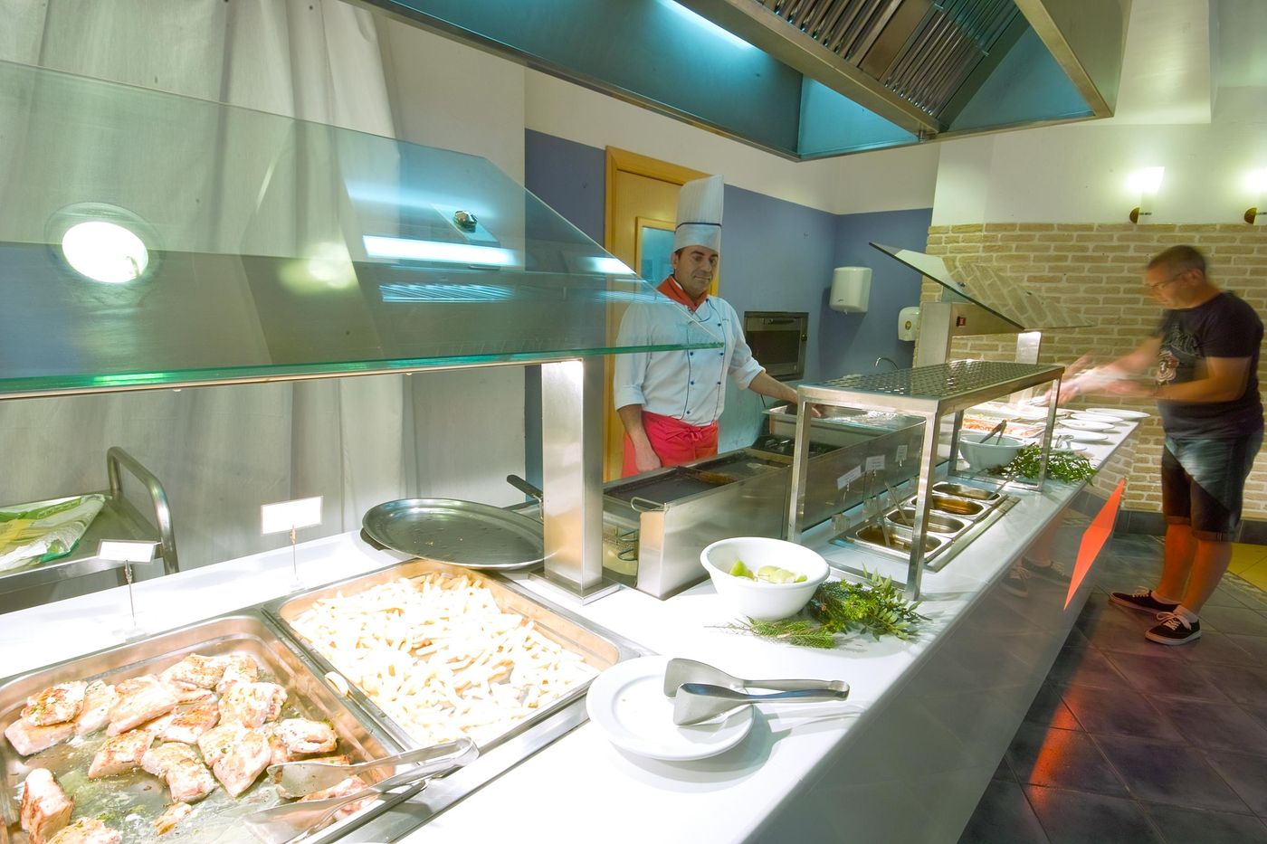 Balansat-Resort-Apartamentos-Restaurant-34