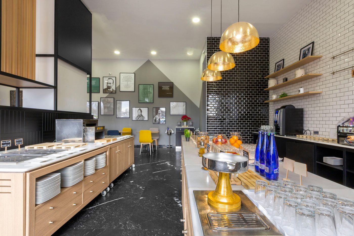 Holiday-Inn-Madrid-Las-Tablas-Restaurant-7