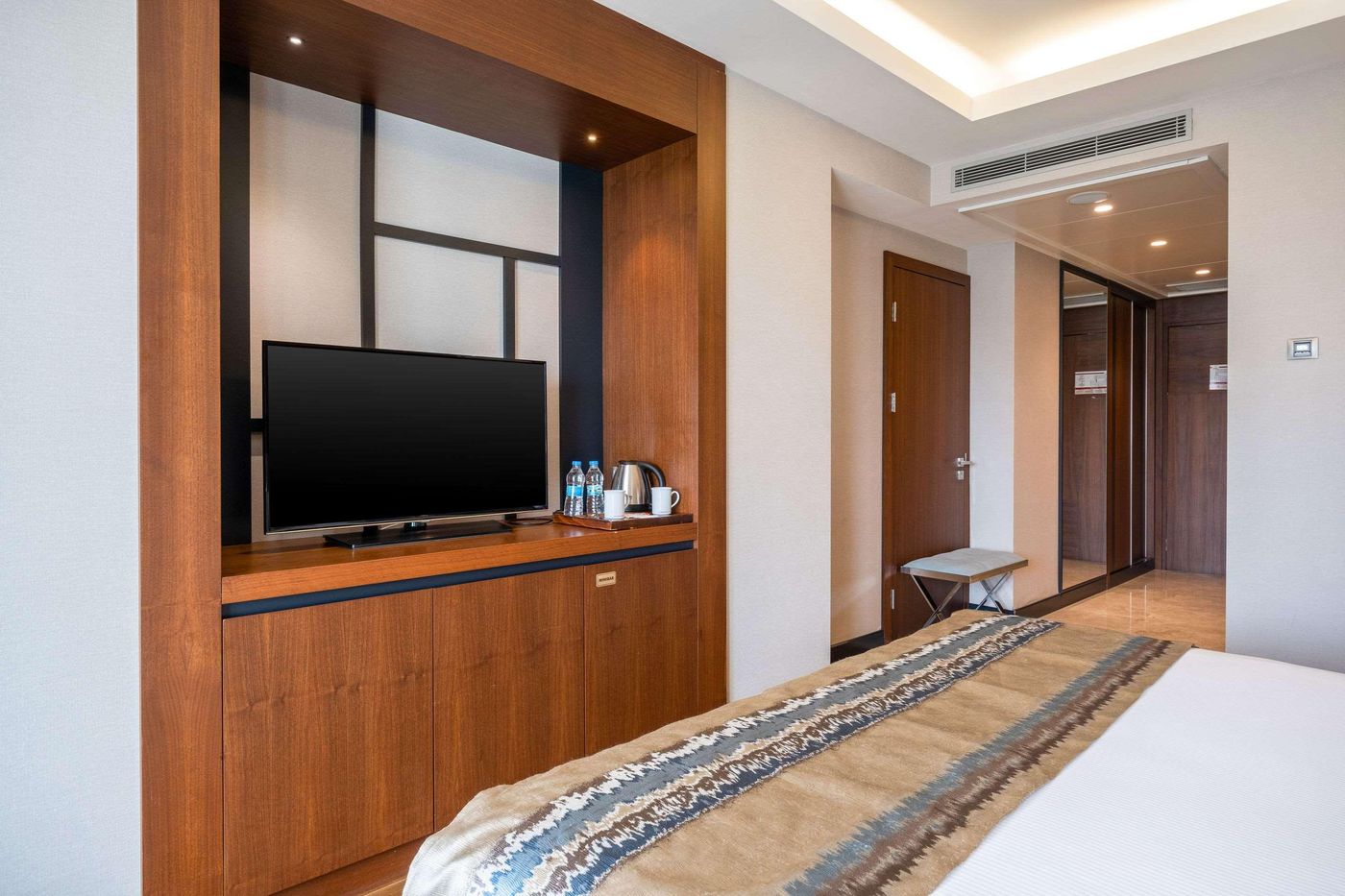 Clarion-Hotel-Istanbul-Golden-Horn-Room-32