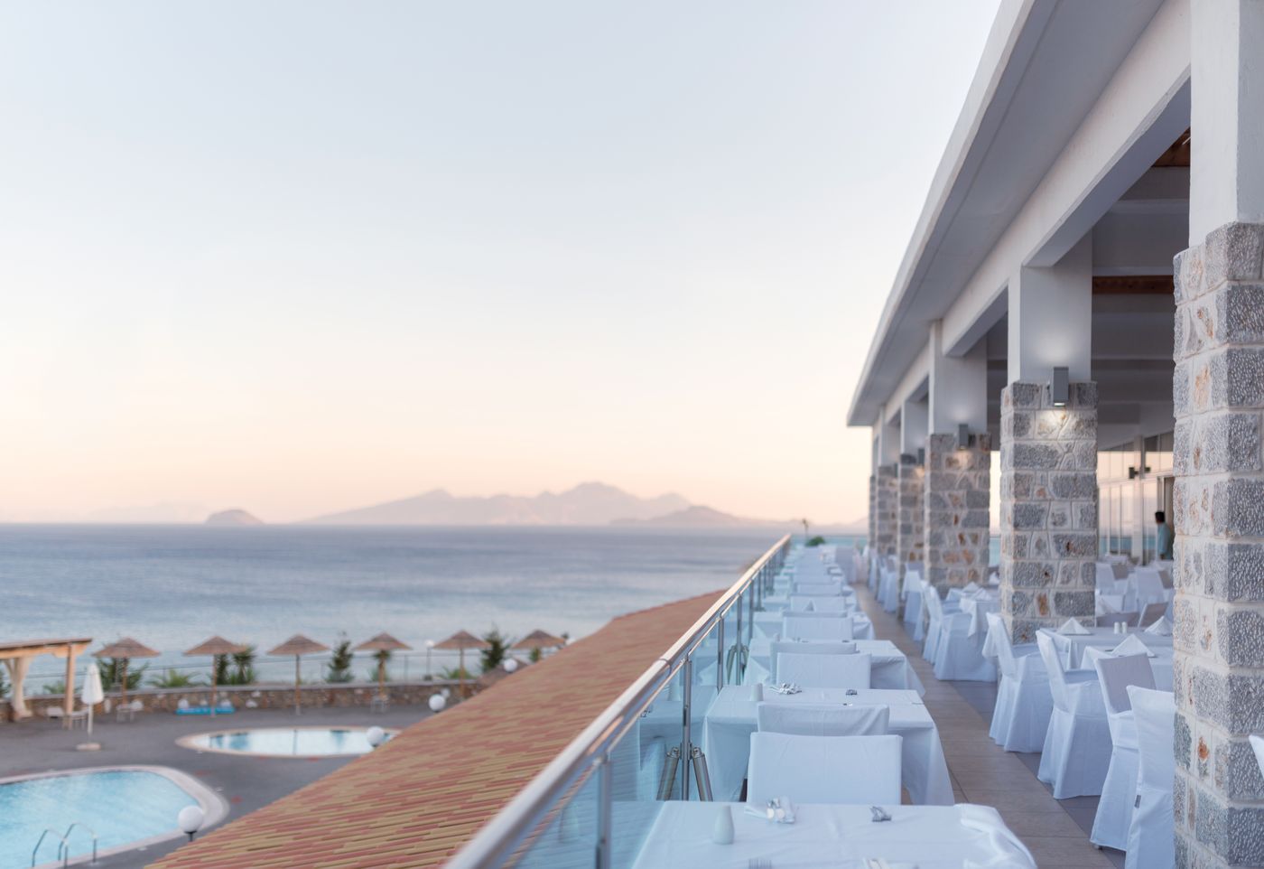 Grand-Blue-Beach-Hotel-Restaurant-83