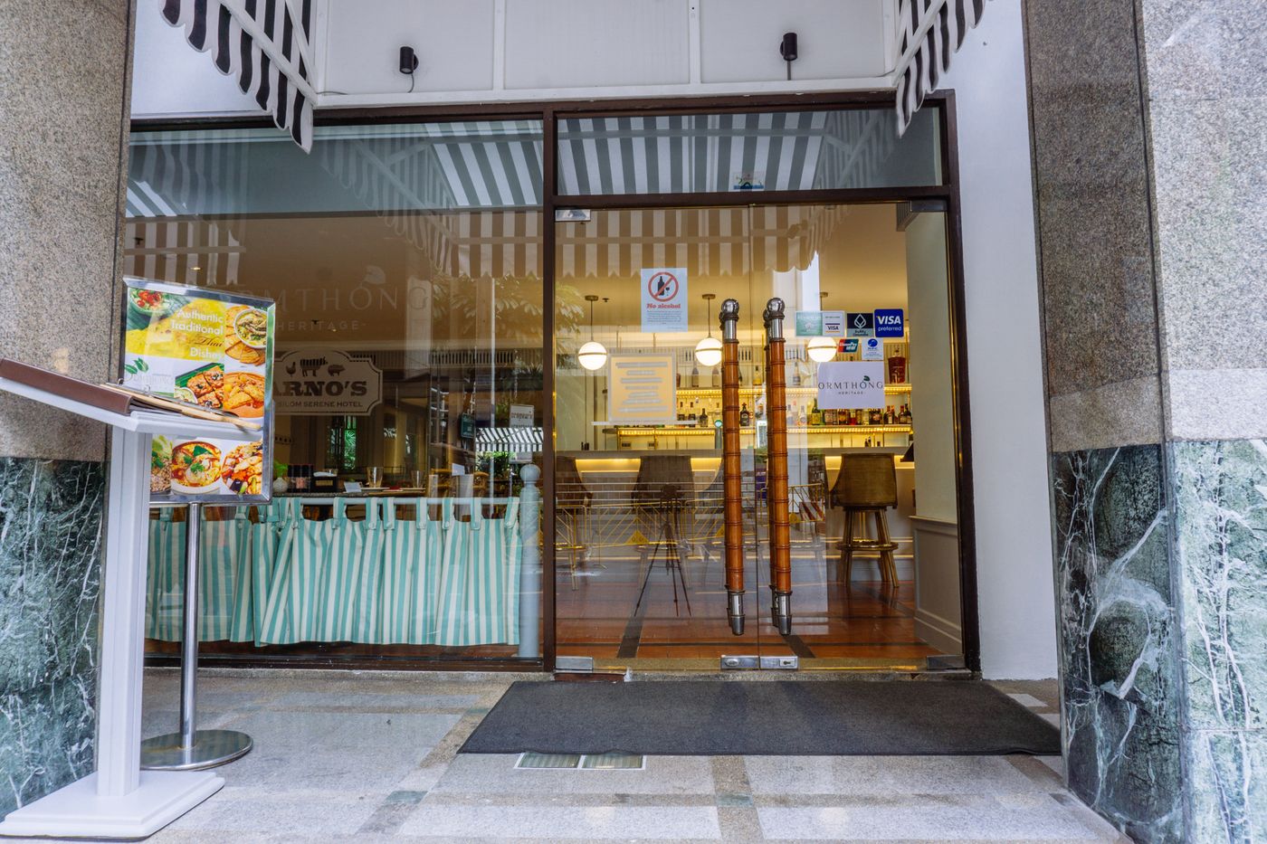 Silom-Serene-Boutique-Restaurant-52