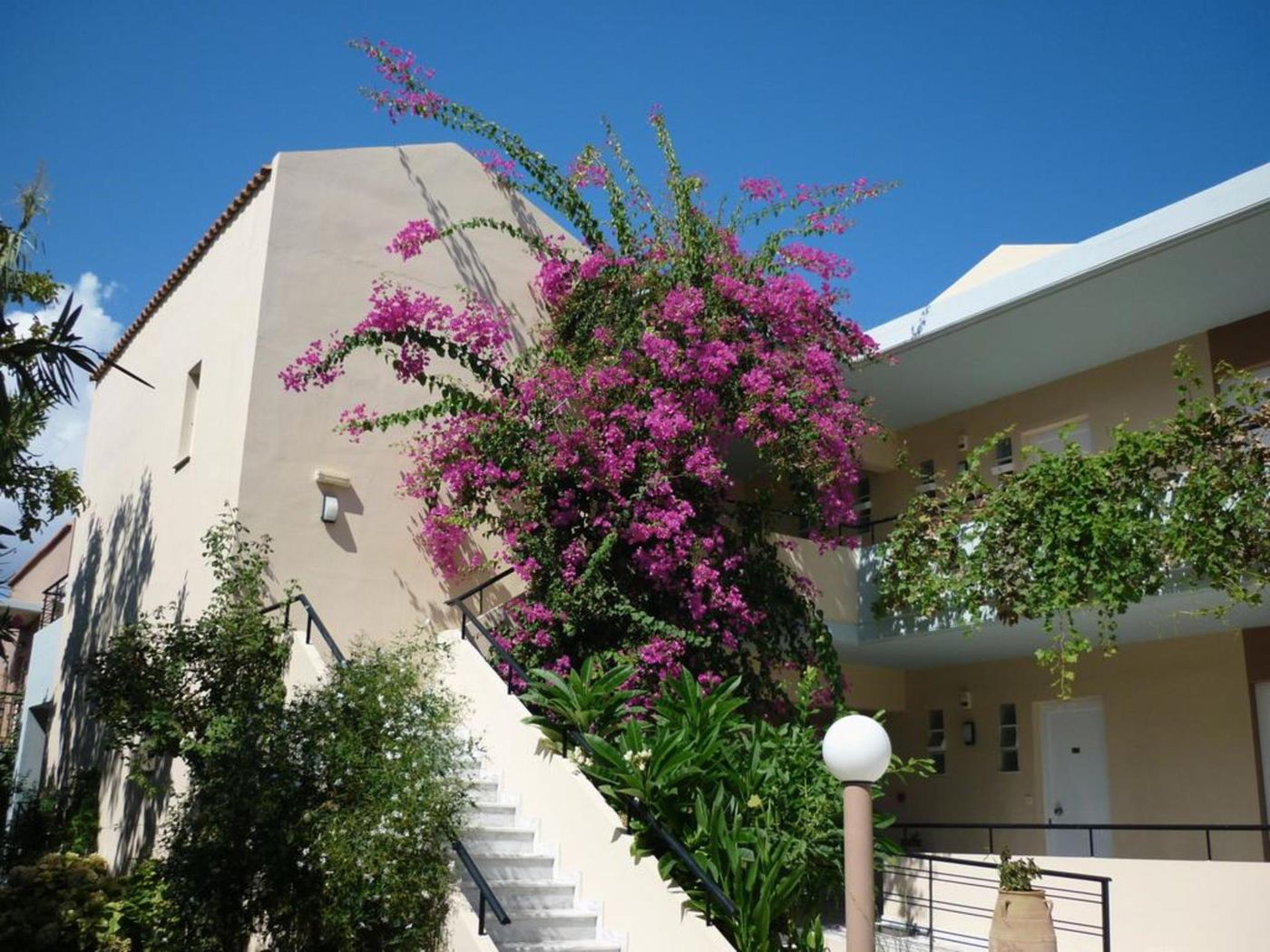 Selini-Suites-General-view-25