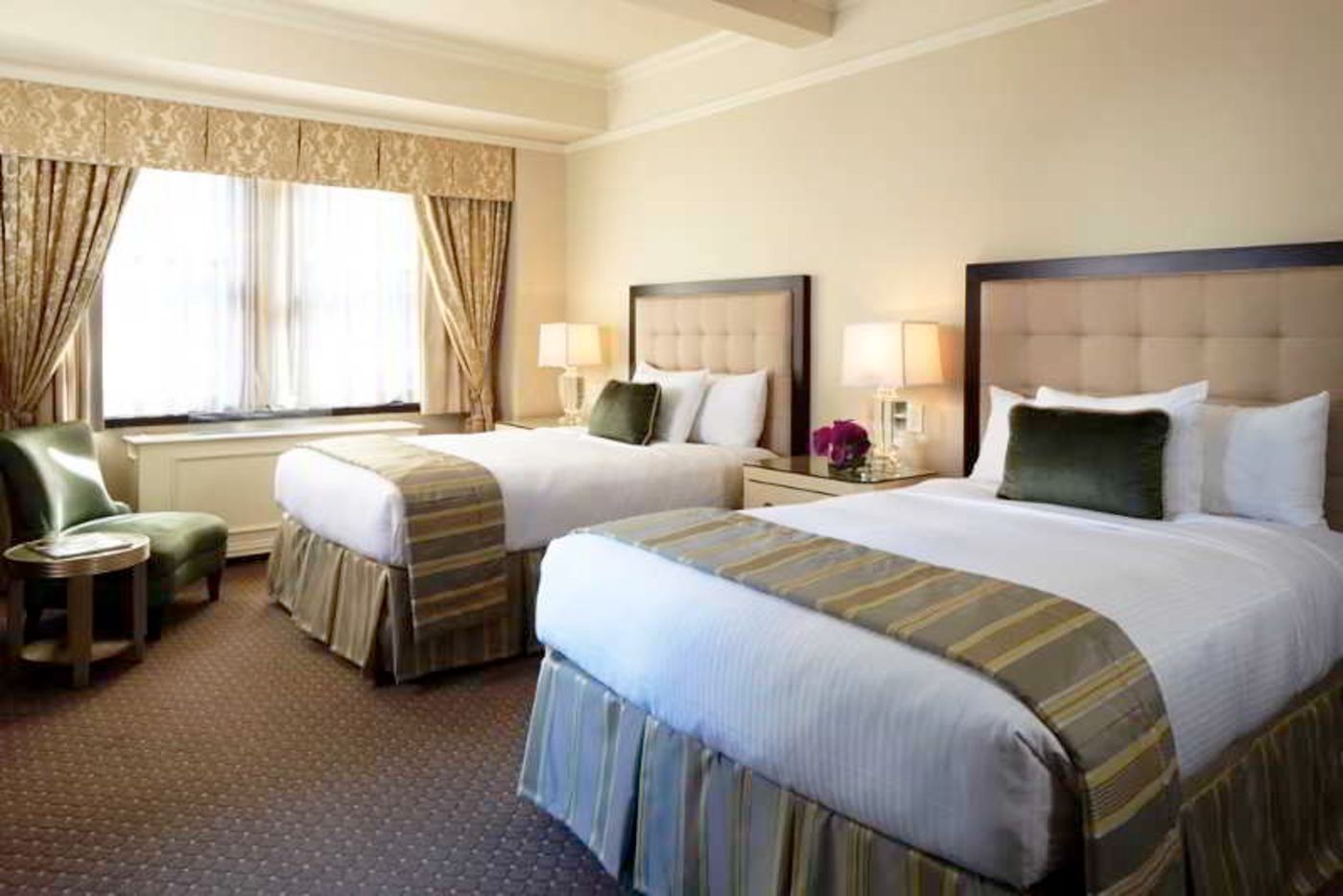 Warwick-New-York-Hotel-Room-28