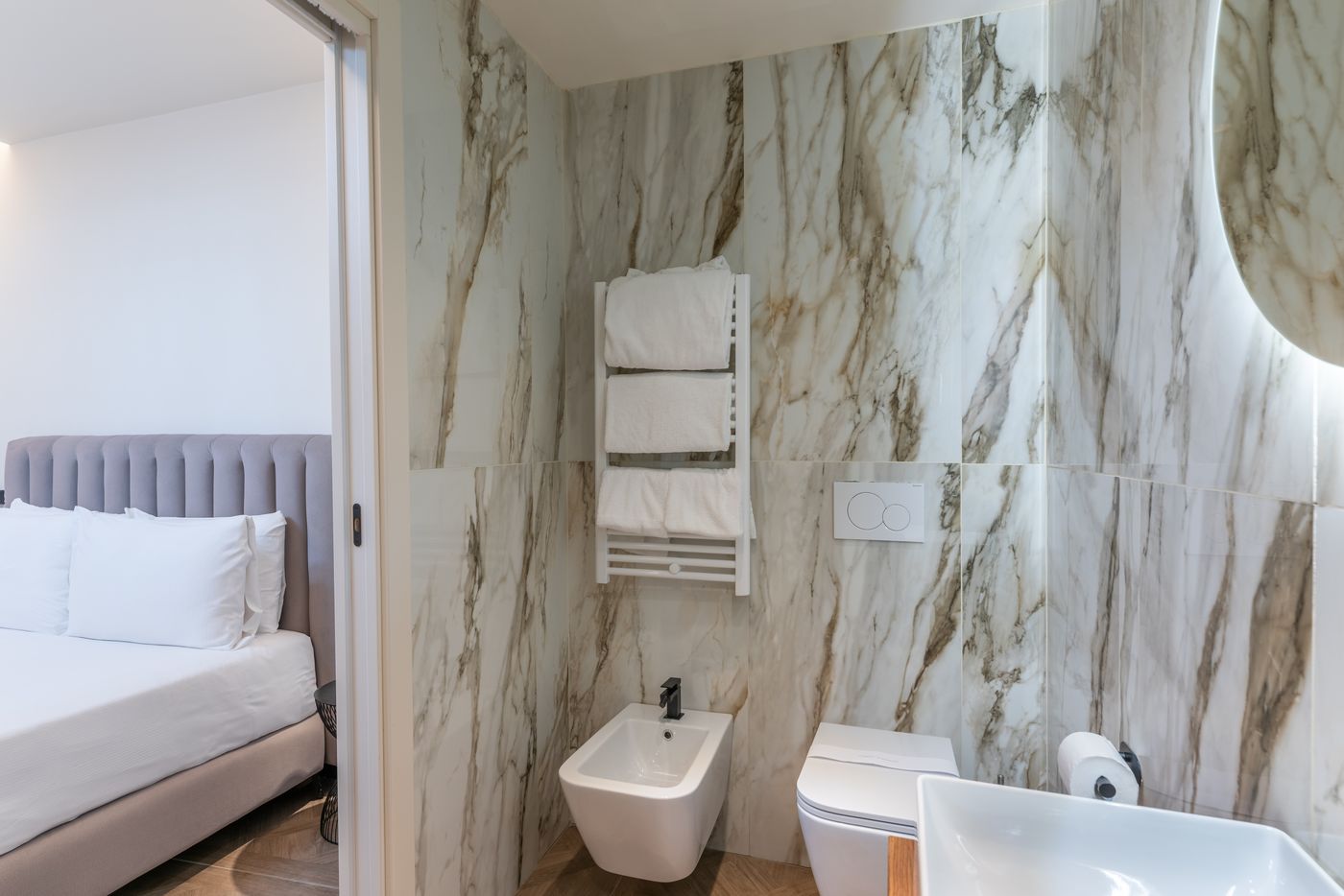 59-Steps-Trevi-Room-17