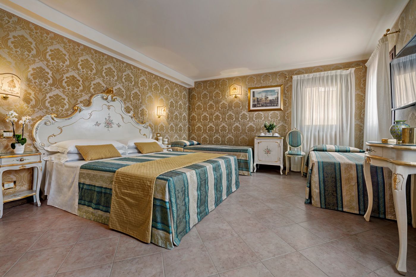 Antica-Locanda-Al-Gambero-Room-4