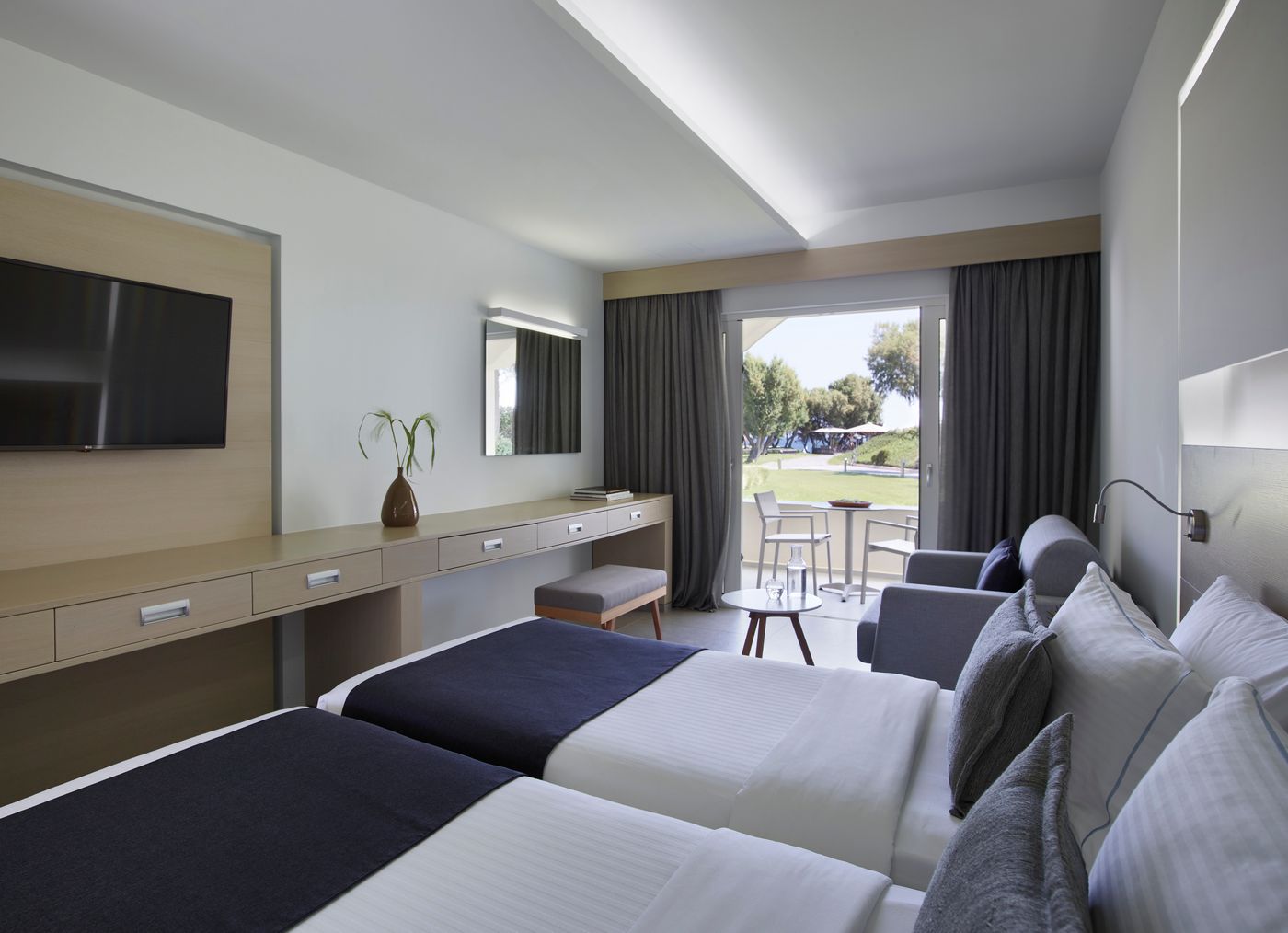 Neptune-Hotels---Resort--Convention-Centre---Spa-Room-36