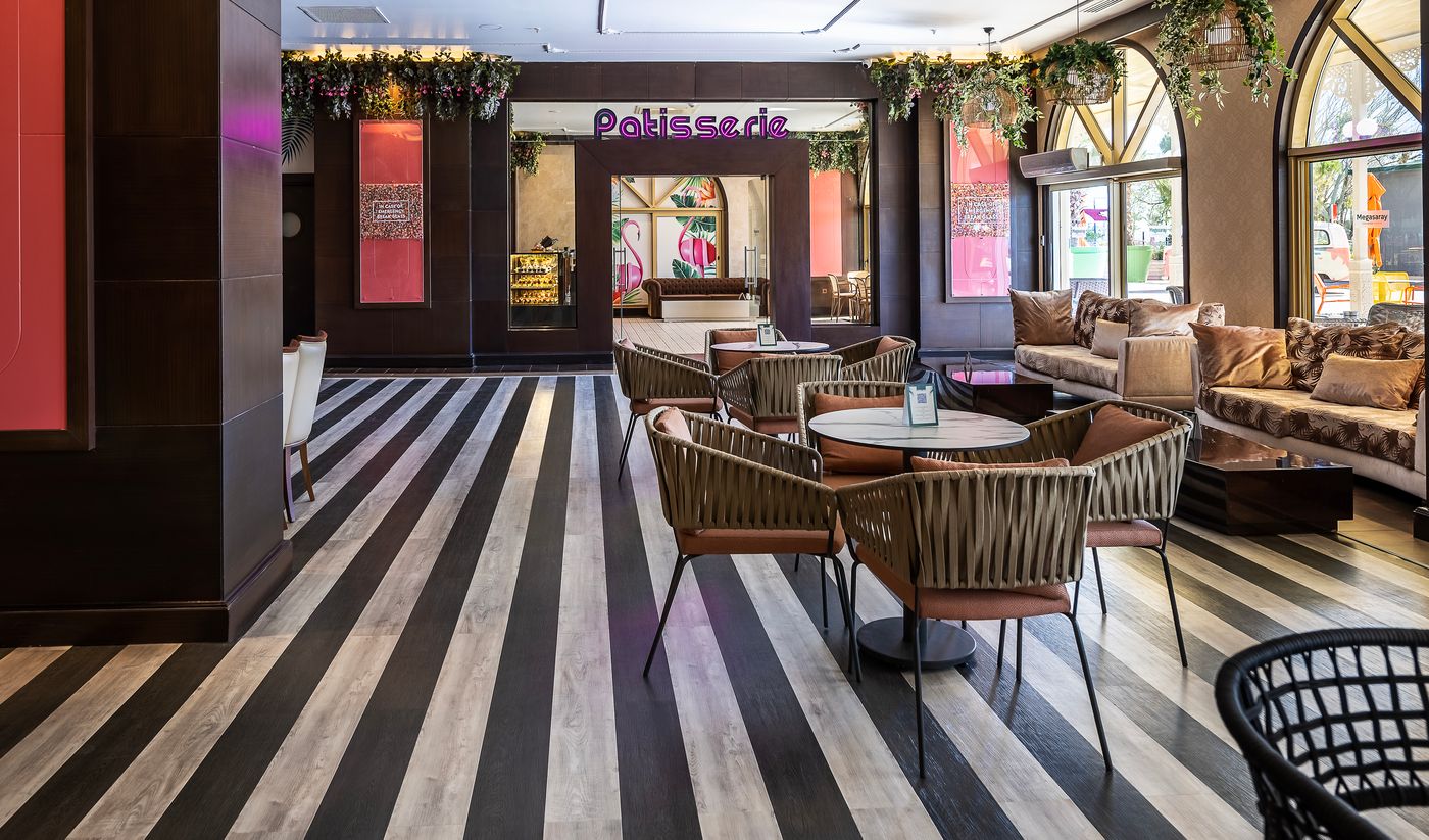 Megasaray West Beach