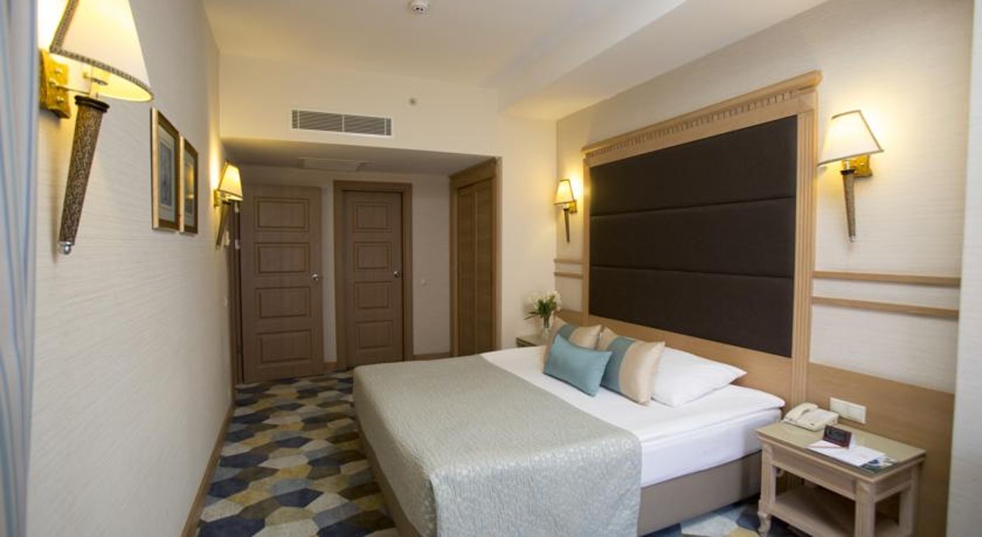 Fame-Residence-Lara---SPA-Room-22