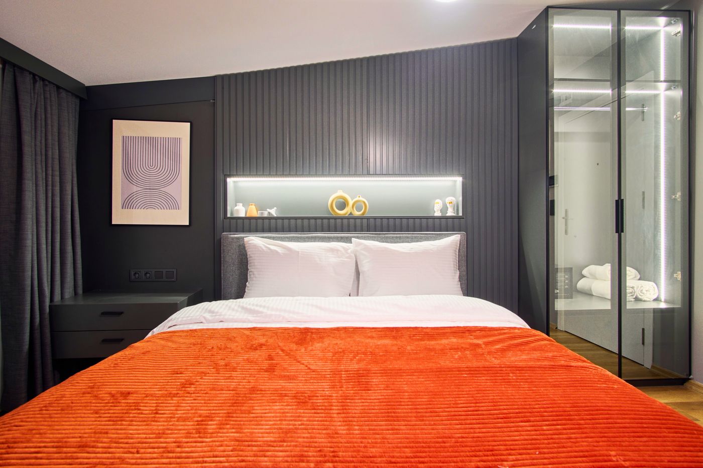 TAKS-INN-Suites-Room-23