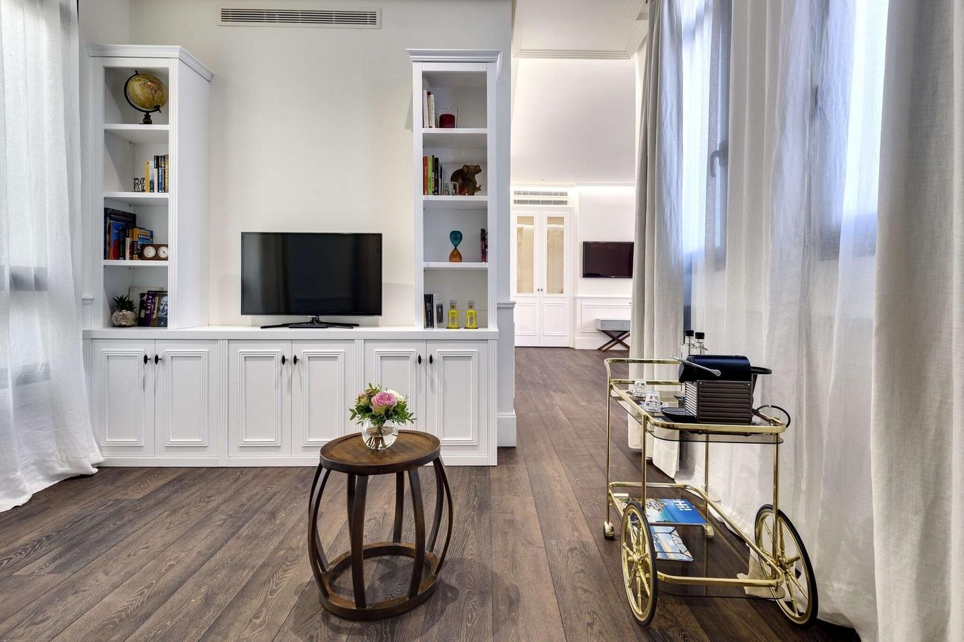 H10-Villa-de-la-Reina-Room-38