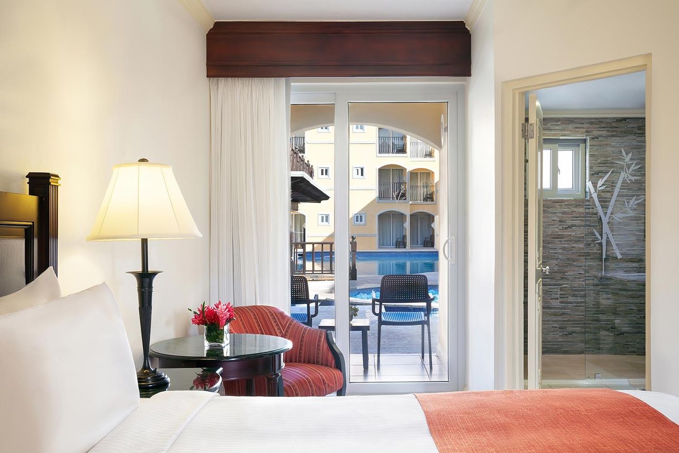 Jewel-Paradise-Cove-Resort---Spa-Room-23