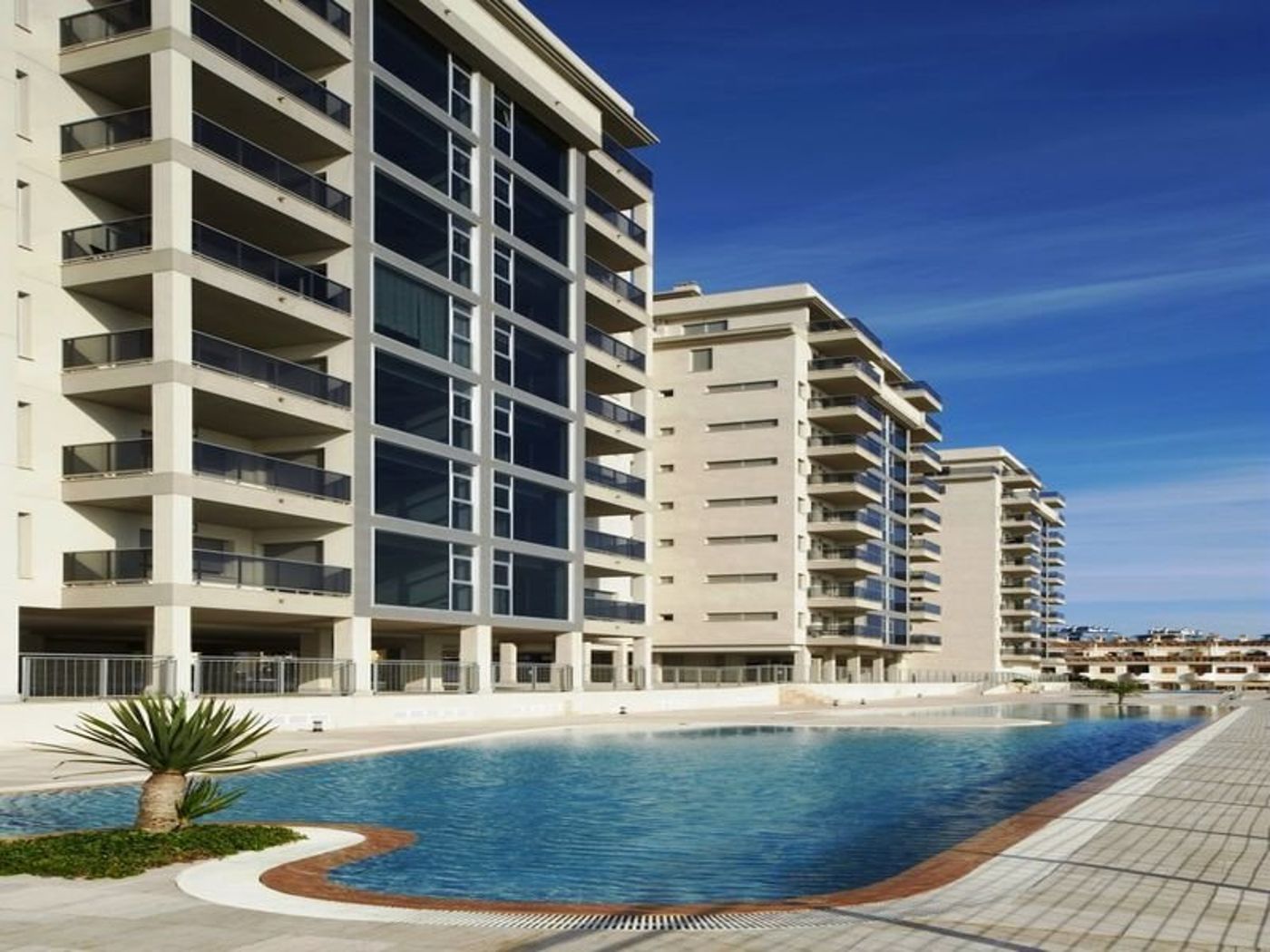 Pierre-Vacances-La-Manga-Pool-1