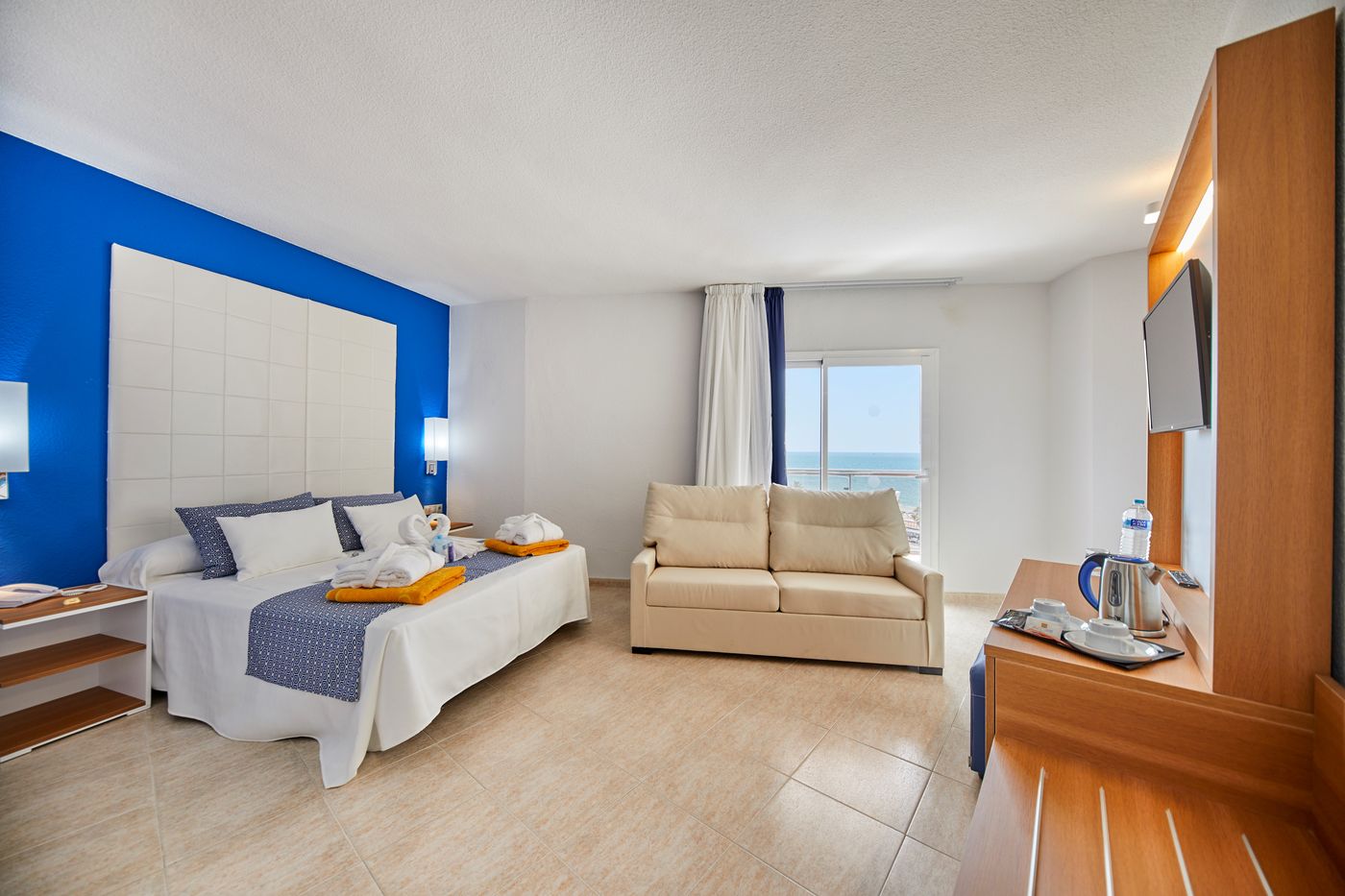 Ibersol-Torremolinos-Beach-Room-11